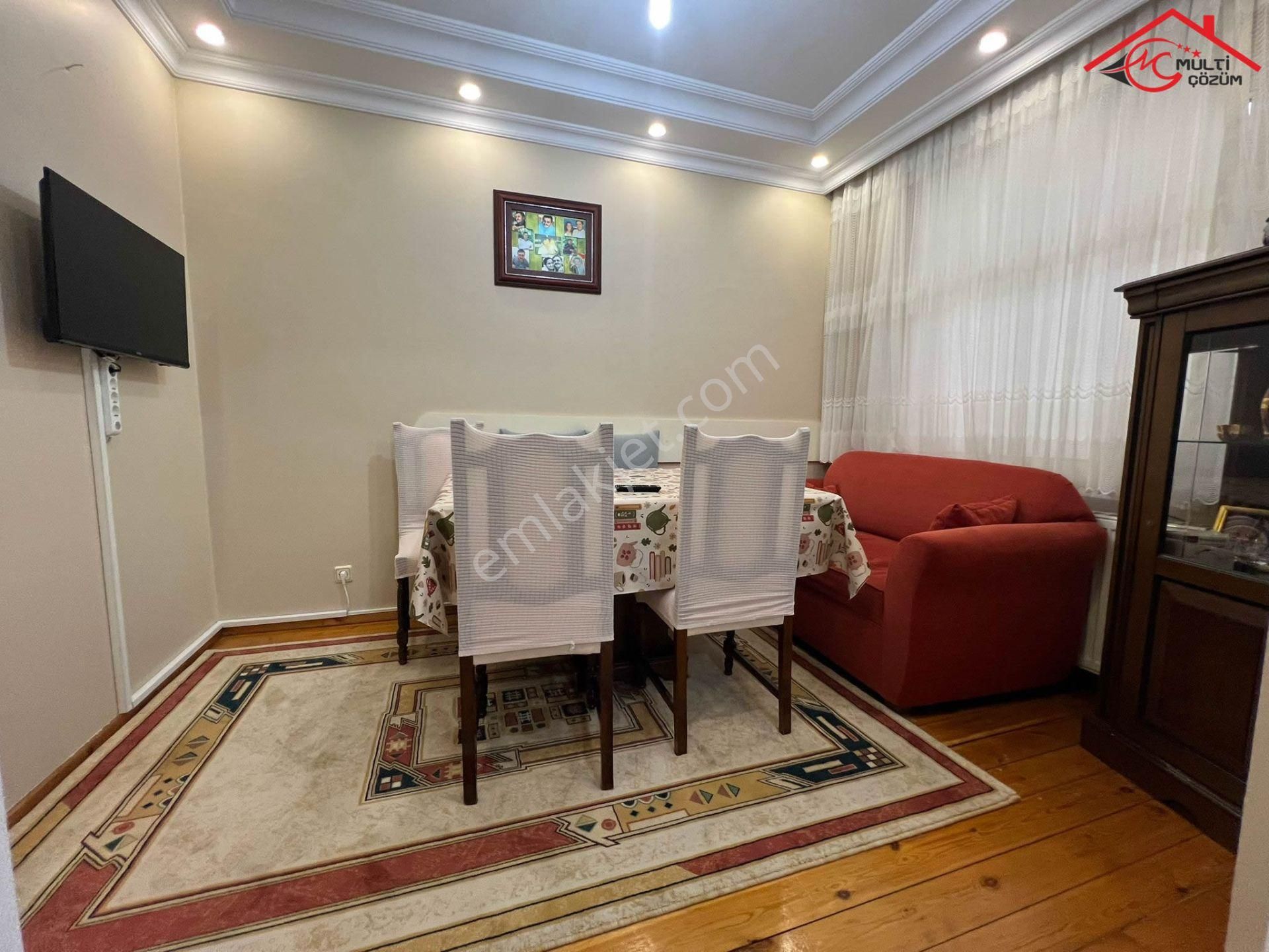 Yenibosna Zafer Mahallesinde Satılık Dubleks Daire 5+2 İskanlı - Görsel 15