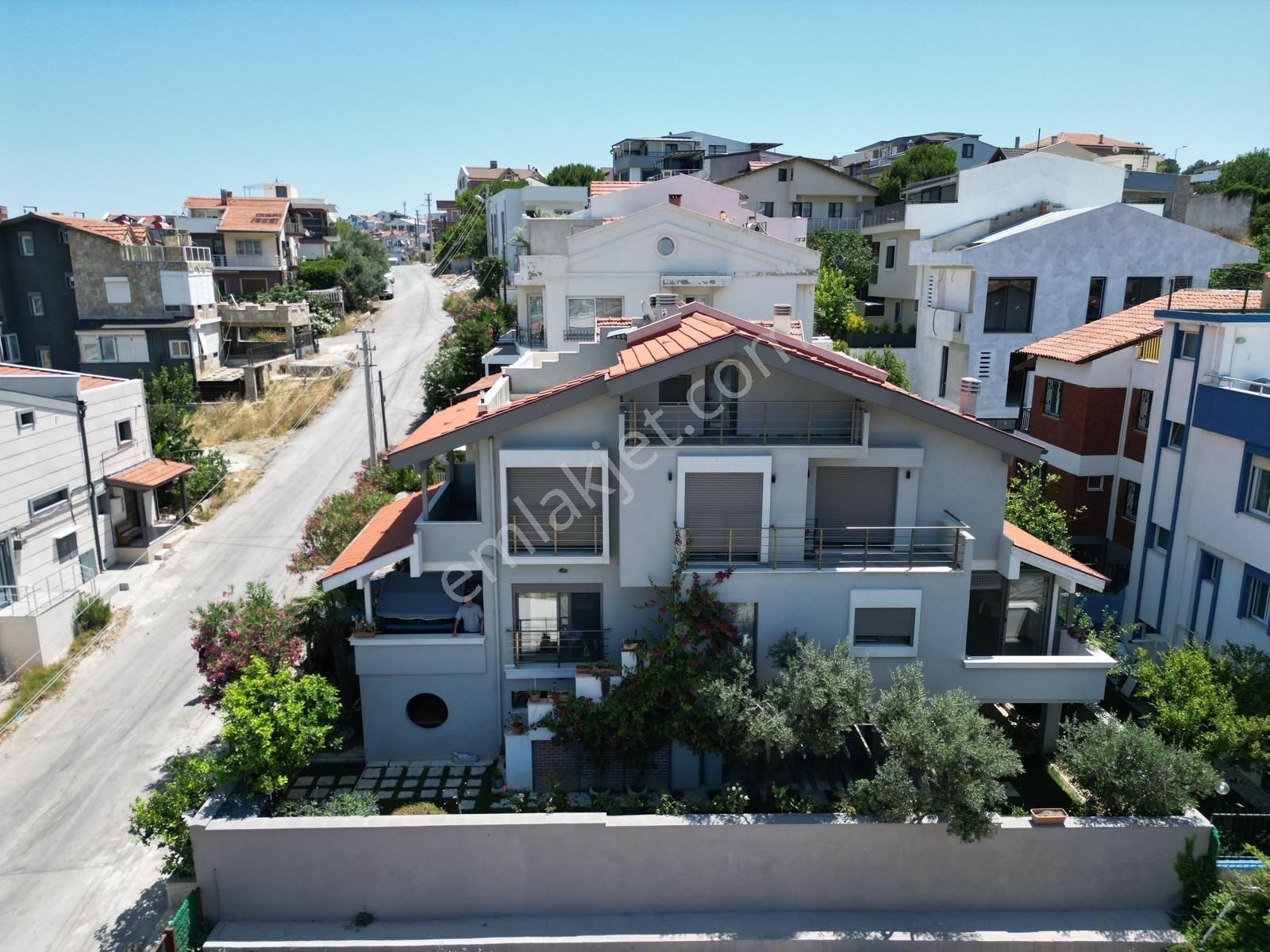 Urla Zeytinalanı Mh Satılık Deniz Manzaralı Müstakil 6+1 Villa - Görsel 3