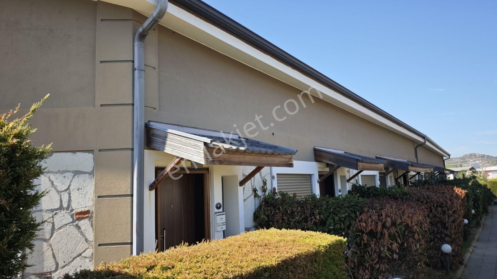 Urla Gülbahçe Mh Site İçersinde Satılık 2+1 Full Eşyalı Villa - Görsel 22