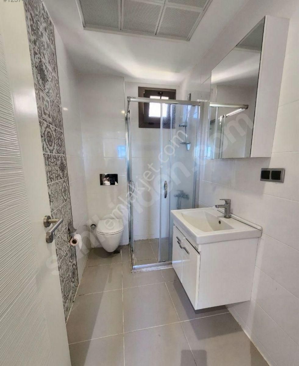 Urla Gülbahçe Mh Site İçersinde Satılık 2+1 Full Eşyalı Villa - Görsel 28