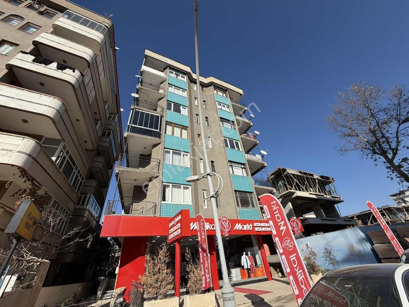 Vali Konağı Civarı Kiralık 3+1 Zemin Üstü Ana Cadde Üzeri Daire - Görsel 3