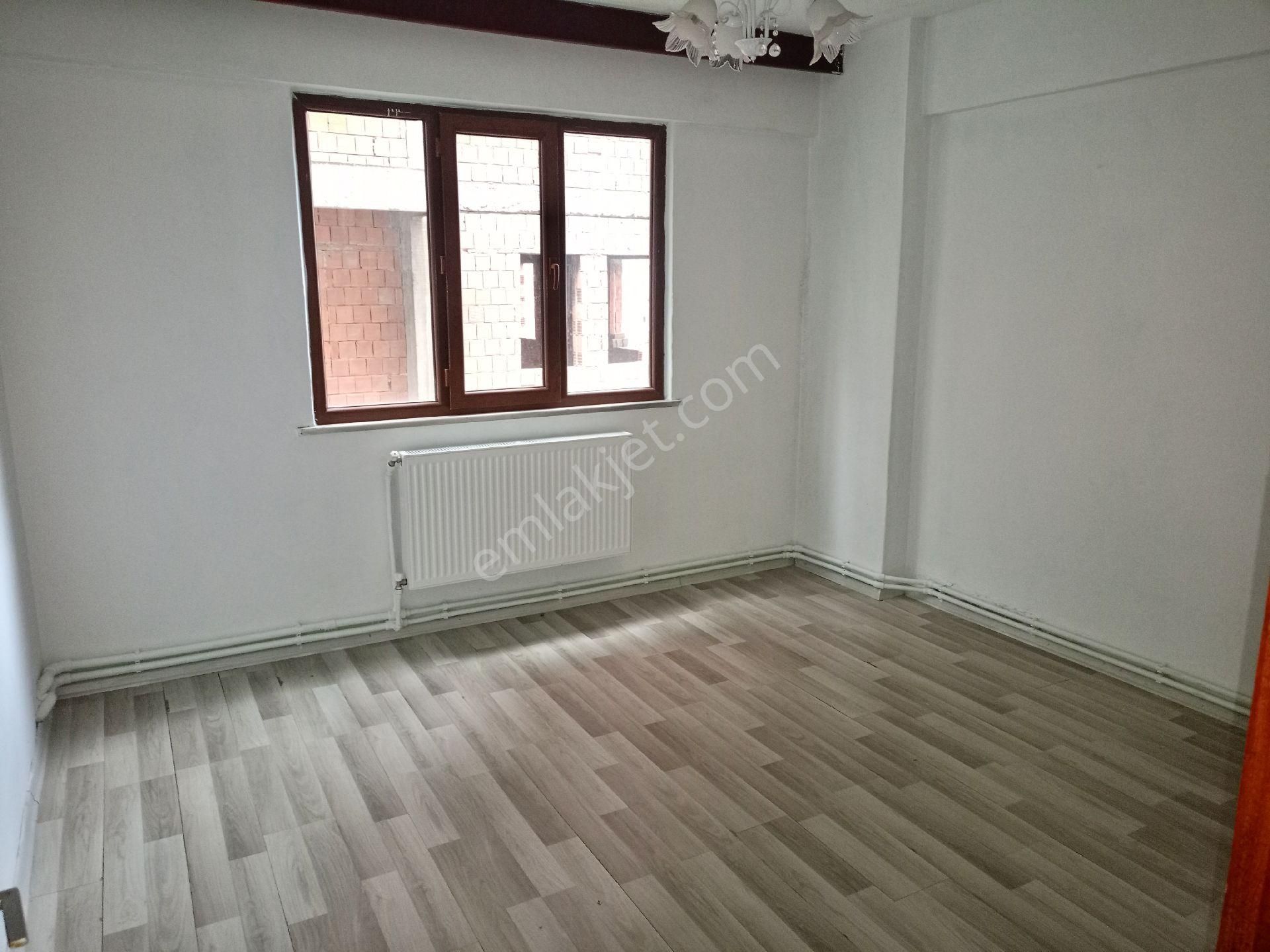 Akçaabat Orta Mahallede Merkezi Konumda Doğalgazlı Kiralık 3+1 Daire - Görsel 27