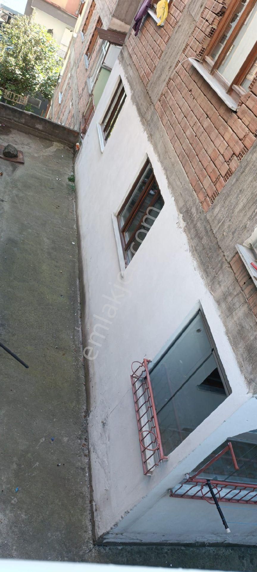 Akçaabat Orta Mahallede Merkezi Konumda Doğalgazlı Kiralık 3+1 Daire - Görsel 23