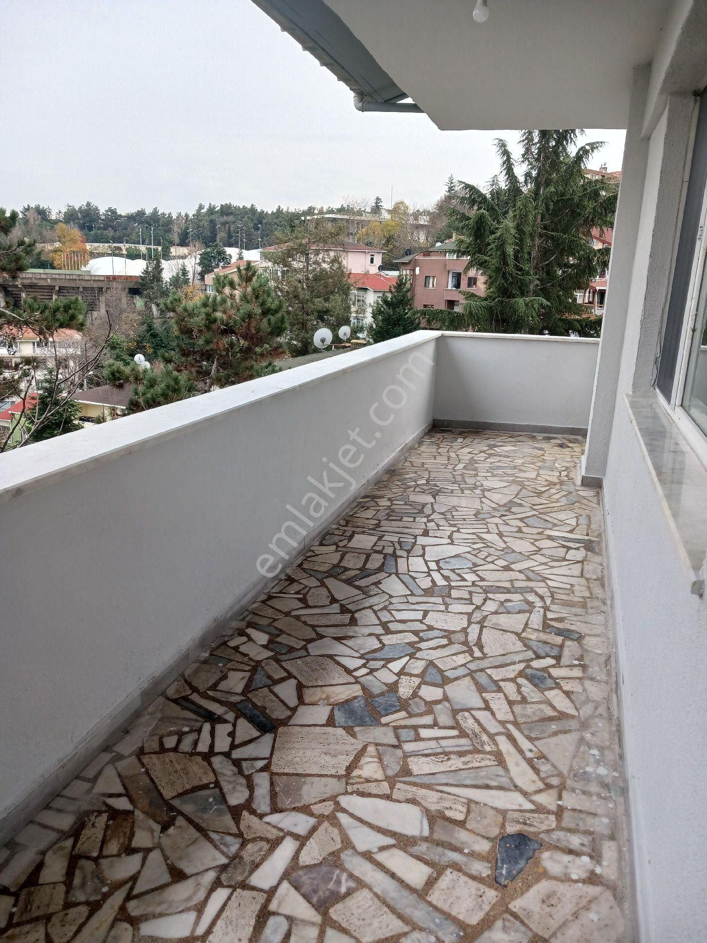 Sarıyer Hacıosman'da Geniş Kullanımlı 3+1 Kiralık Daire. - Görsel 4