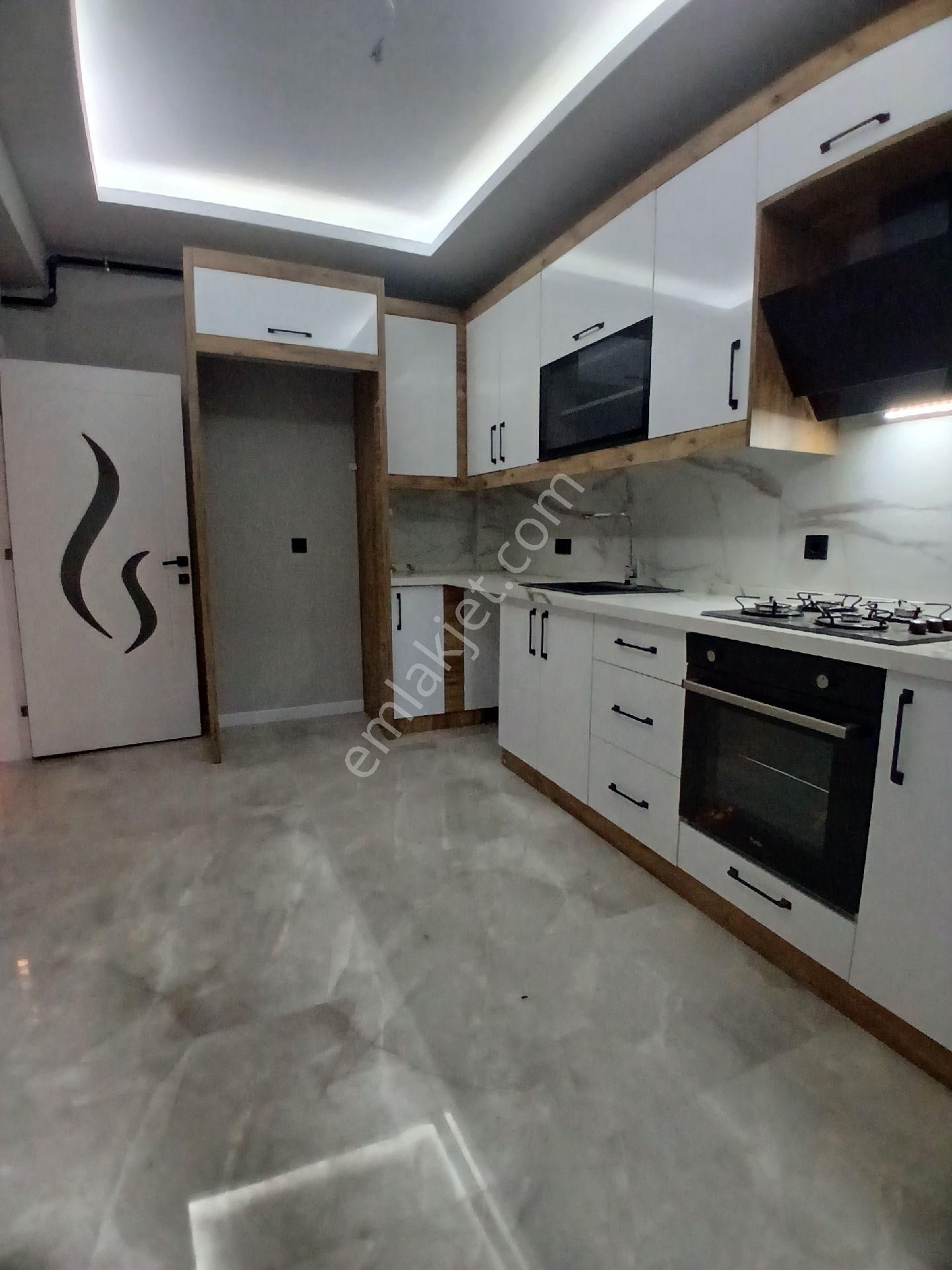 İzmir Torbalı Torbalı Mahallesinde 2+1 Havuzlu Sitede Lüx - Görsel 2