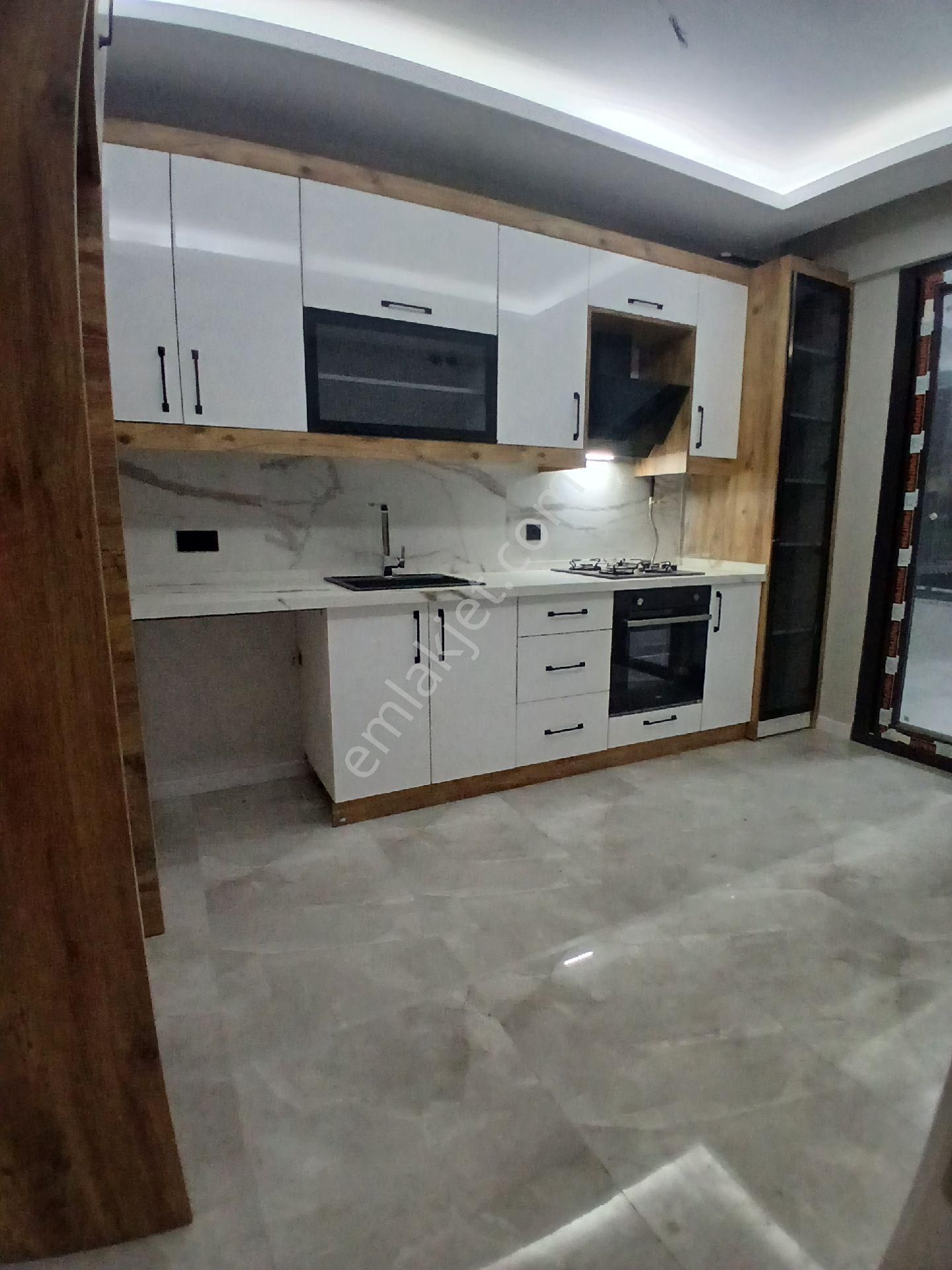 İzmir Torbalı Torbalı Mahallesinde 2+1 Havuzlu Sitede Lüx - Görsel 4
