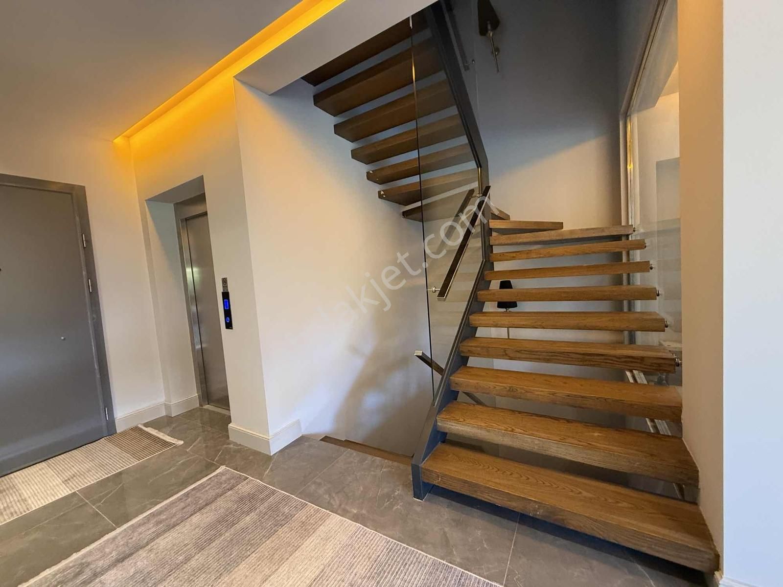 Molla Yusuf Mahallesinde Lüks Triplex Satılık Villa - Görsel 29