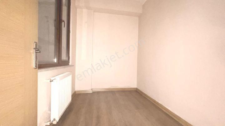 Çekmeköy Merkez mah De 2+1 Bahçe Kat - Görsel 24