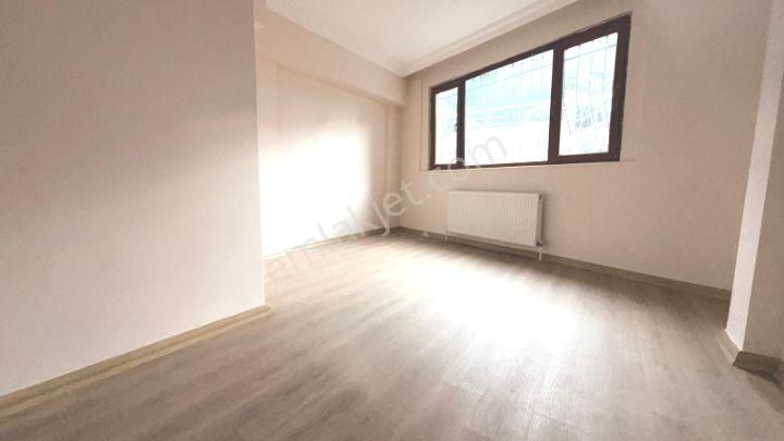 Çekmeköy Merkez mah De 2+1 Bahçe Kat - Görsel 18