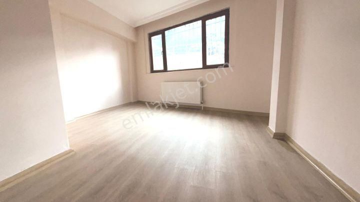 Çekmeköy Merkez mah De 2+1 Bahçe Kat - Görsel 14