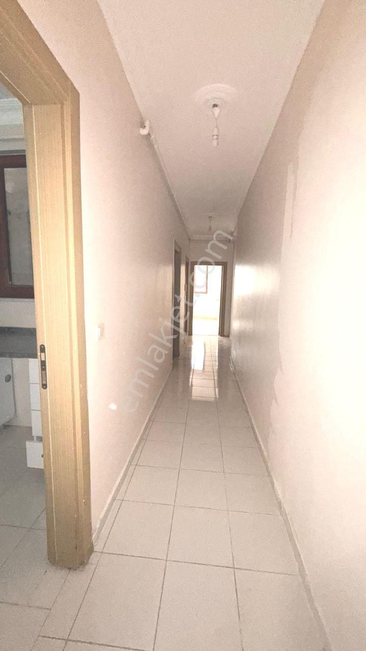 Çekmeköy Merkez mah De 2+1 Bahçe Kat - Görsel 2