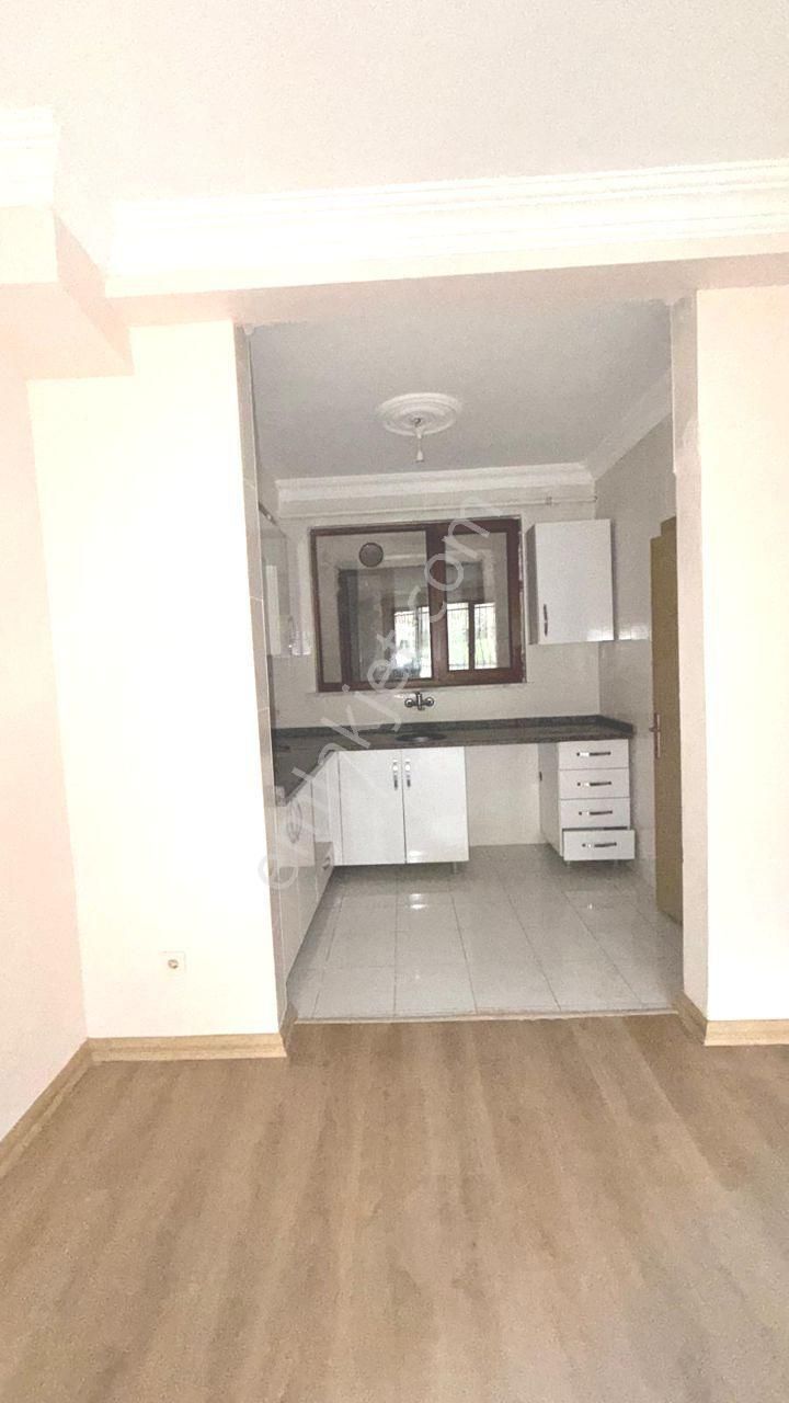 Çekmeköy Merkez mah De 2+1 Bahçe Kat - Görsel 9