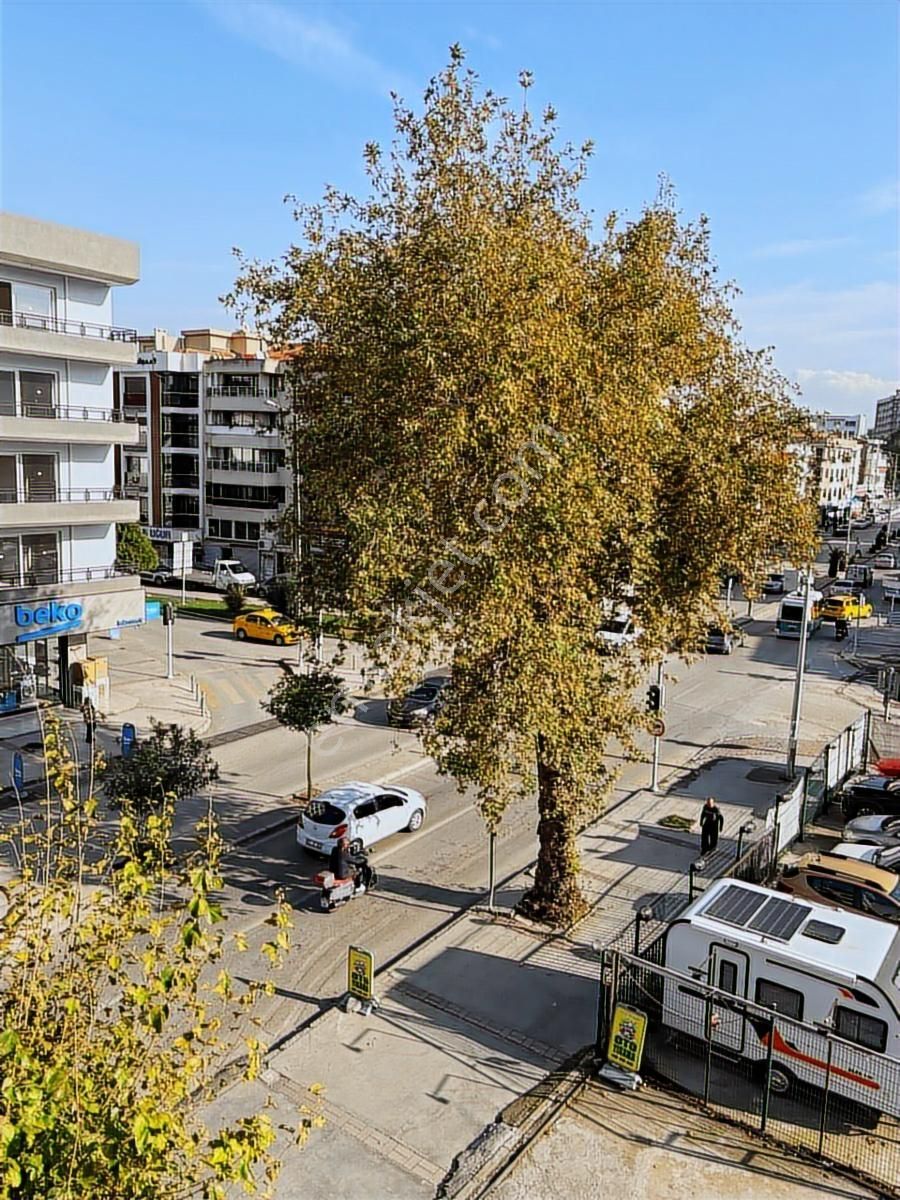 Bahçelievler'de Cadde Üzeri Full Bakımlı Satılık 3+1 Daire - Görsel 25