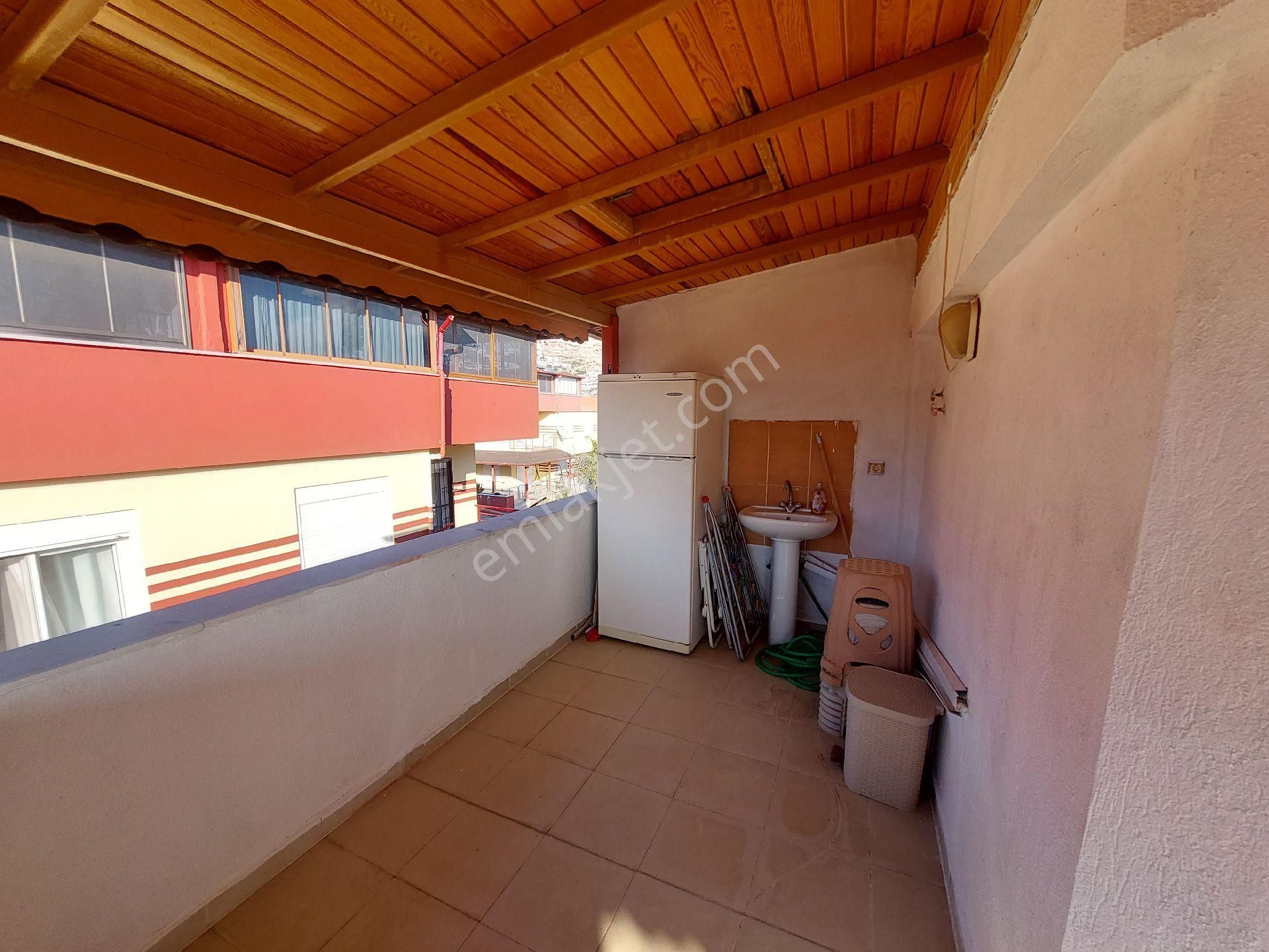 Fiyat Düştü!denize 100m 2+1 Tripleks Villa Kendi Plaj Alanı, Şezlong, Şemsiye Duş Alanı Mevcuttur - Görsel 31