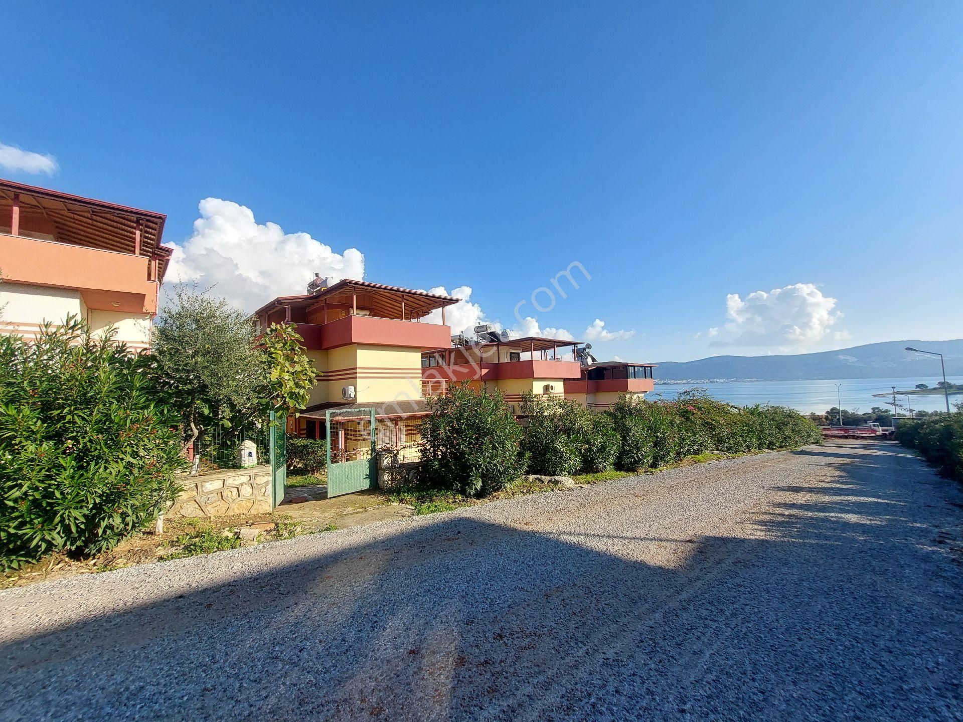 Fiyat Düştü!denize 100m 2+1 Tripleks Villa Kendi Plaj Alanı, Şezlong, Şemsiye Duş Alanı Mevcuttur - Görsel 3