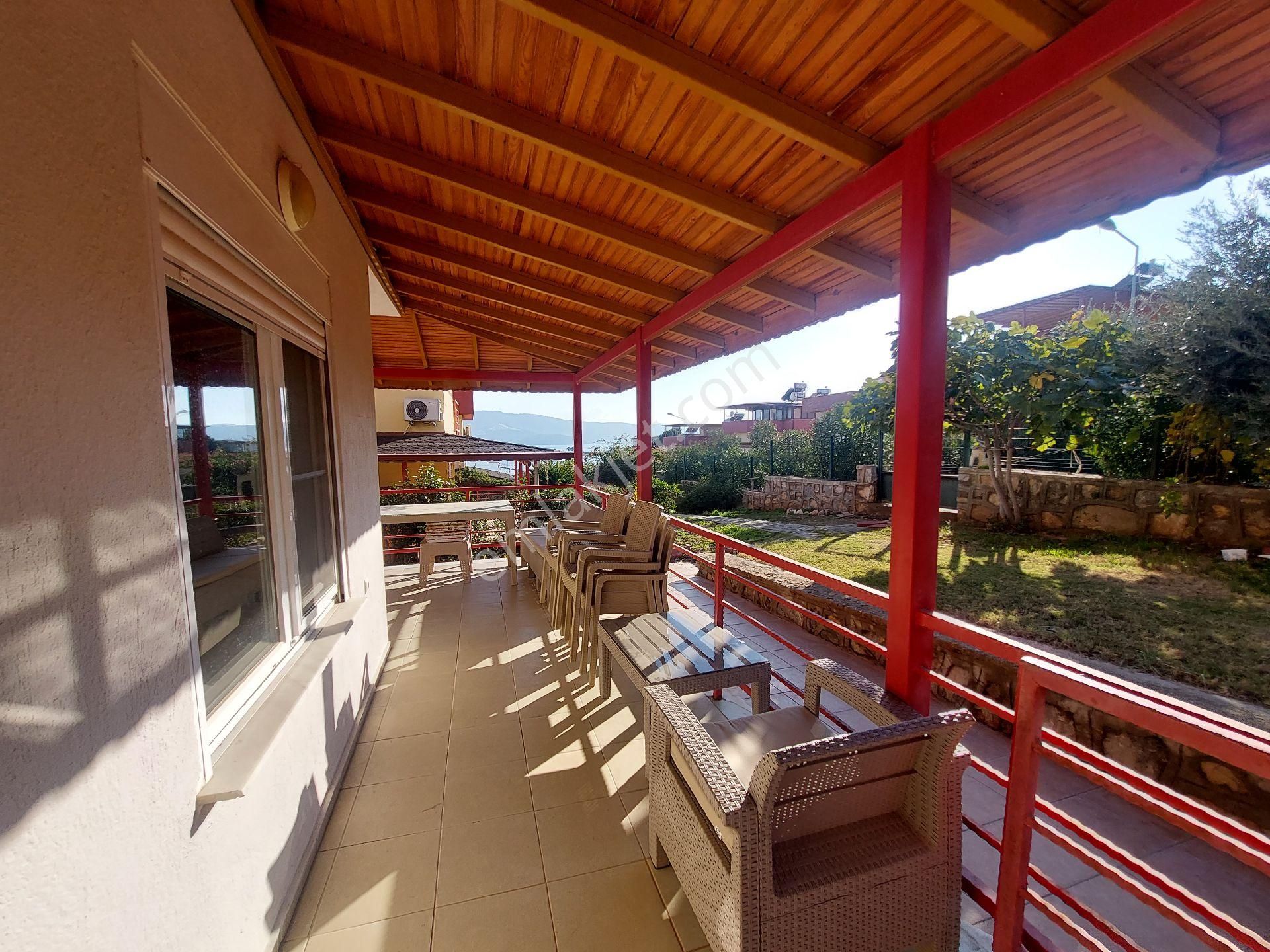 Fiyat Düştü!denize 100m 2+1 Tripleks Villa Kendi Plaj Alanı, Şezlong, Şemsiye Duş Alanı Mevcuttur - Görsel 11