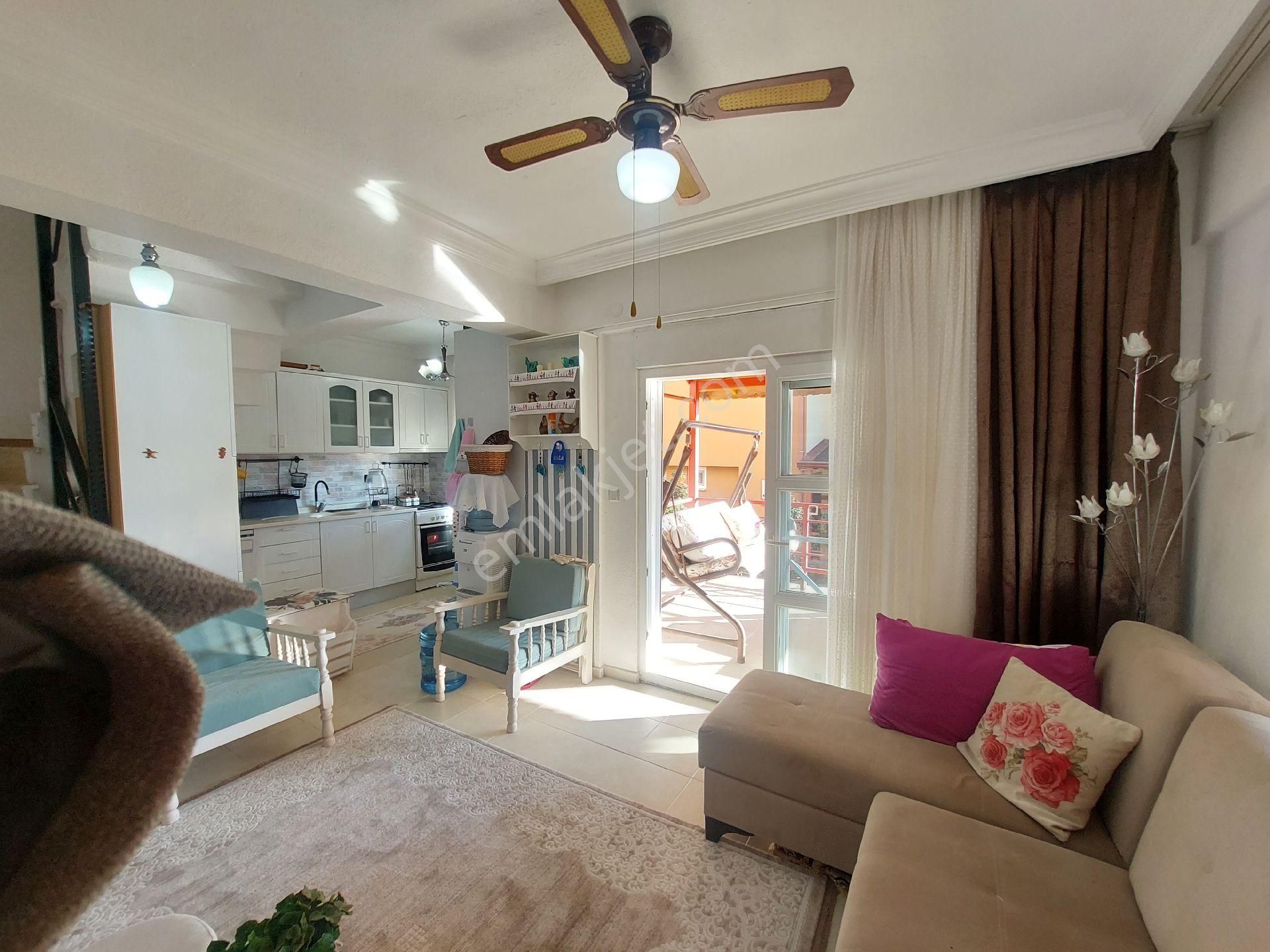 Fiyat Düştü!denize 100m 2+1 Tripleks Villa Kendi Plaj Alanı, Şezlong, Şemsiye Duş Alanı Mevcuttur - Görsel 18