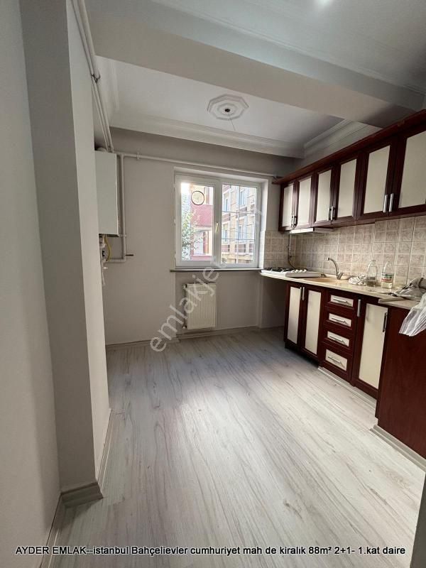 İstanbul Bahçelievler Cumhuriyet Mah De Kiralık 88m² 2+1- 1.kat Daire - Görsel 9