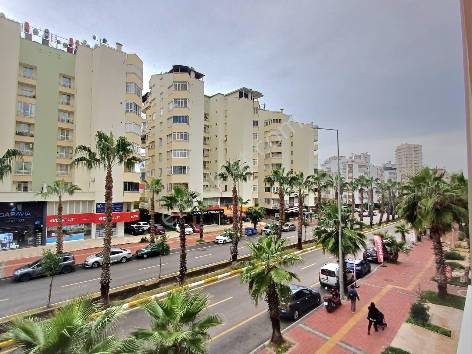 Yeşilbahçe Sitede Yenilenmiş 150 M2 3+1 Ebeveyn Banyolu Kiralık - Görsel 14