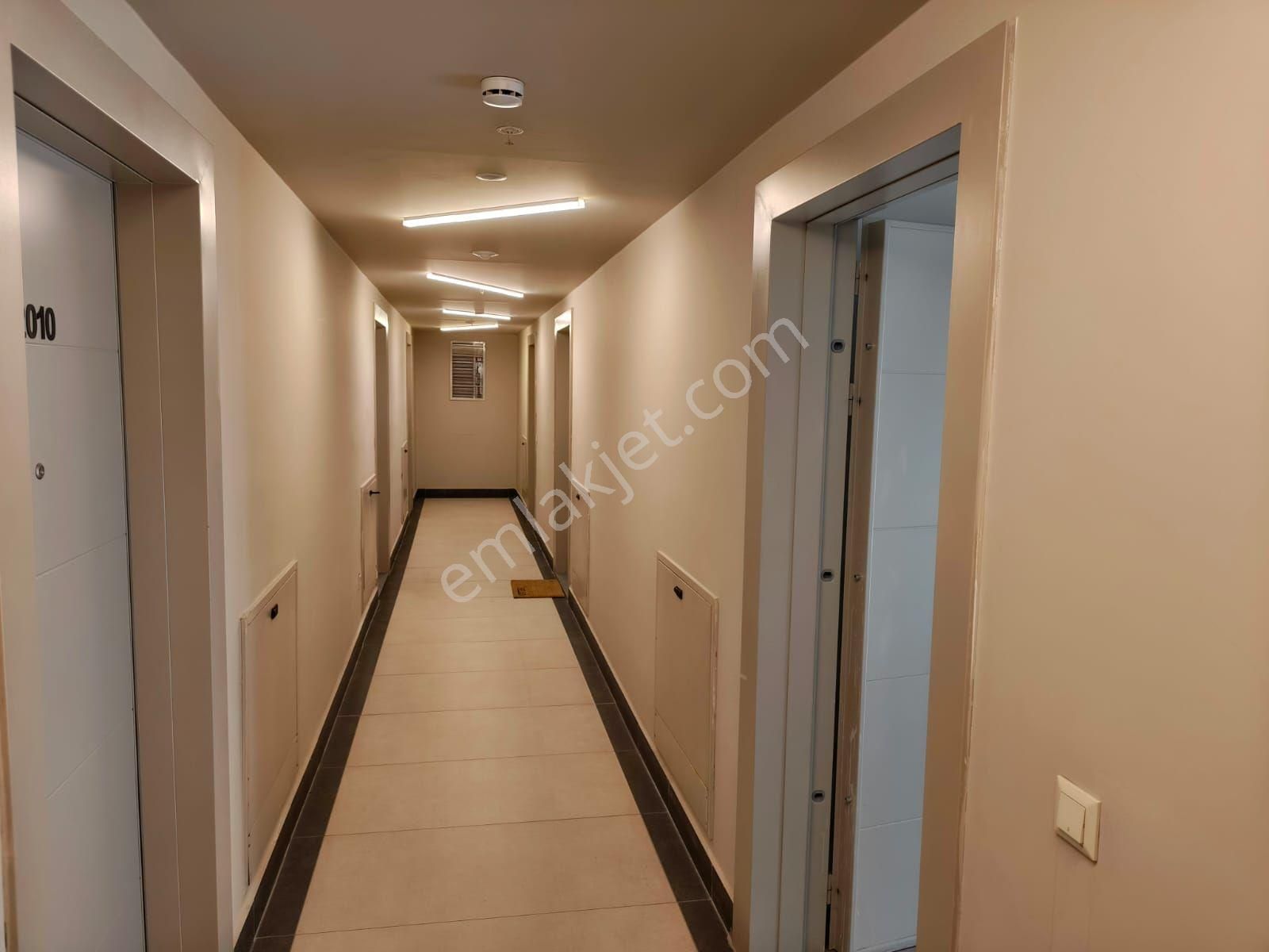 Serdivan Cadde 54'de 1+0 Kiralık Ofis - Görsel 5