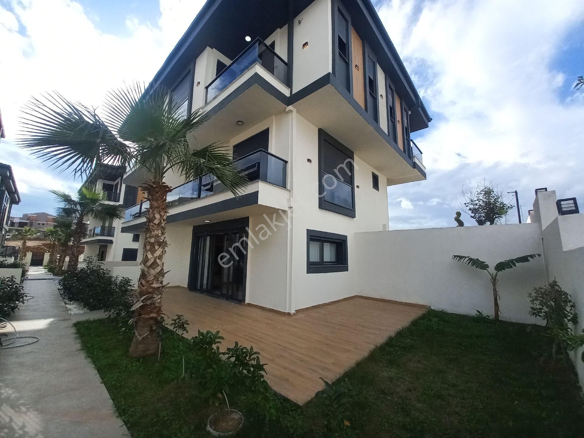 Didim Hisar’da Ortak Havuzlu Müstakil 4+1 & 5+1 Lüks Villalar Yatırımlık Fırsat - Görsel 9