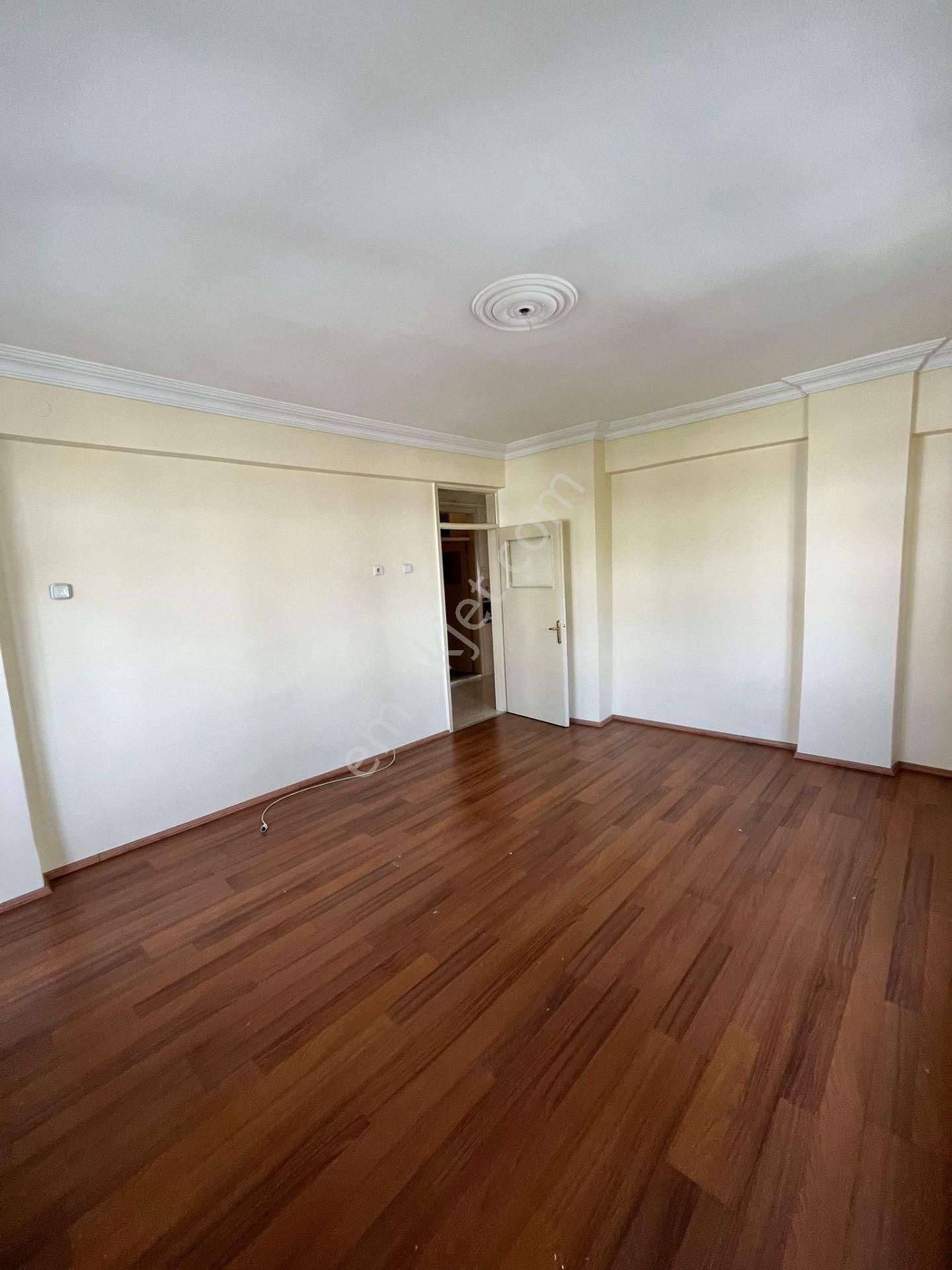 Karaca'dan Şehir Merkezinde 3+1 Asansörlü Bakımlı Daire - Görsel 9