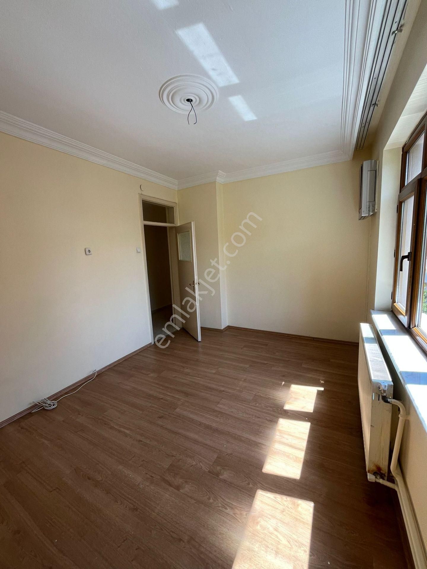 Karaca'dan Şehir Merkezinde 3+1 Asansörlü Bakımlı Daire - Görsel 8