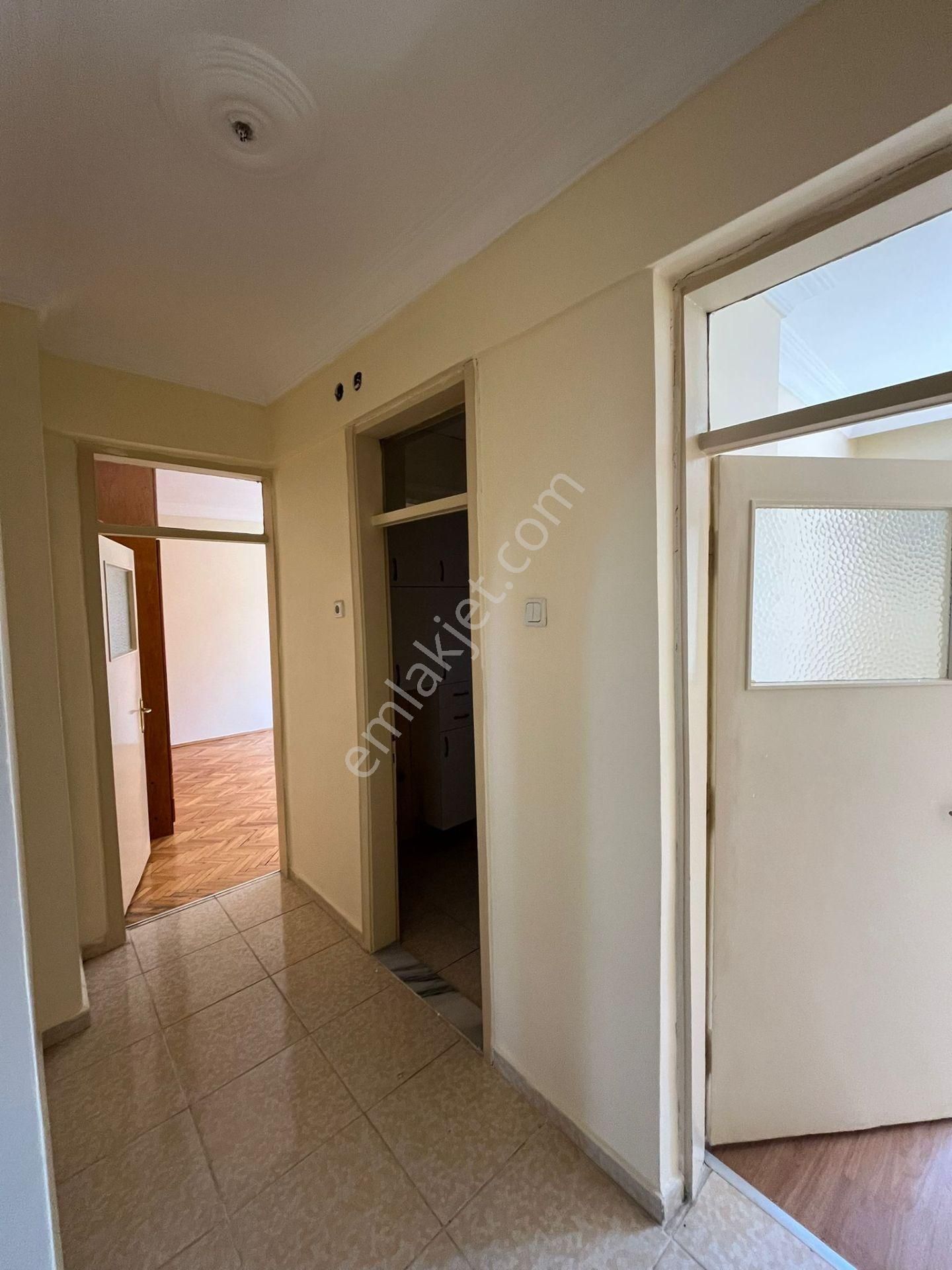 Karaca'dan Şehir Merkezinde 3+1 Asansörlü Bakımlı Daire - Görsel 12