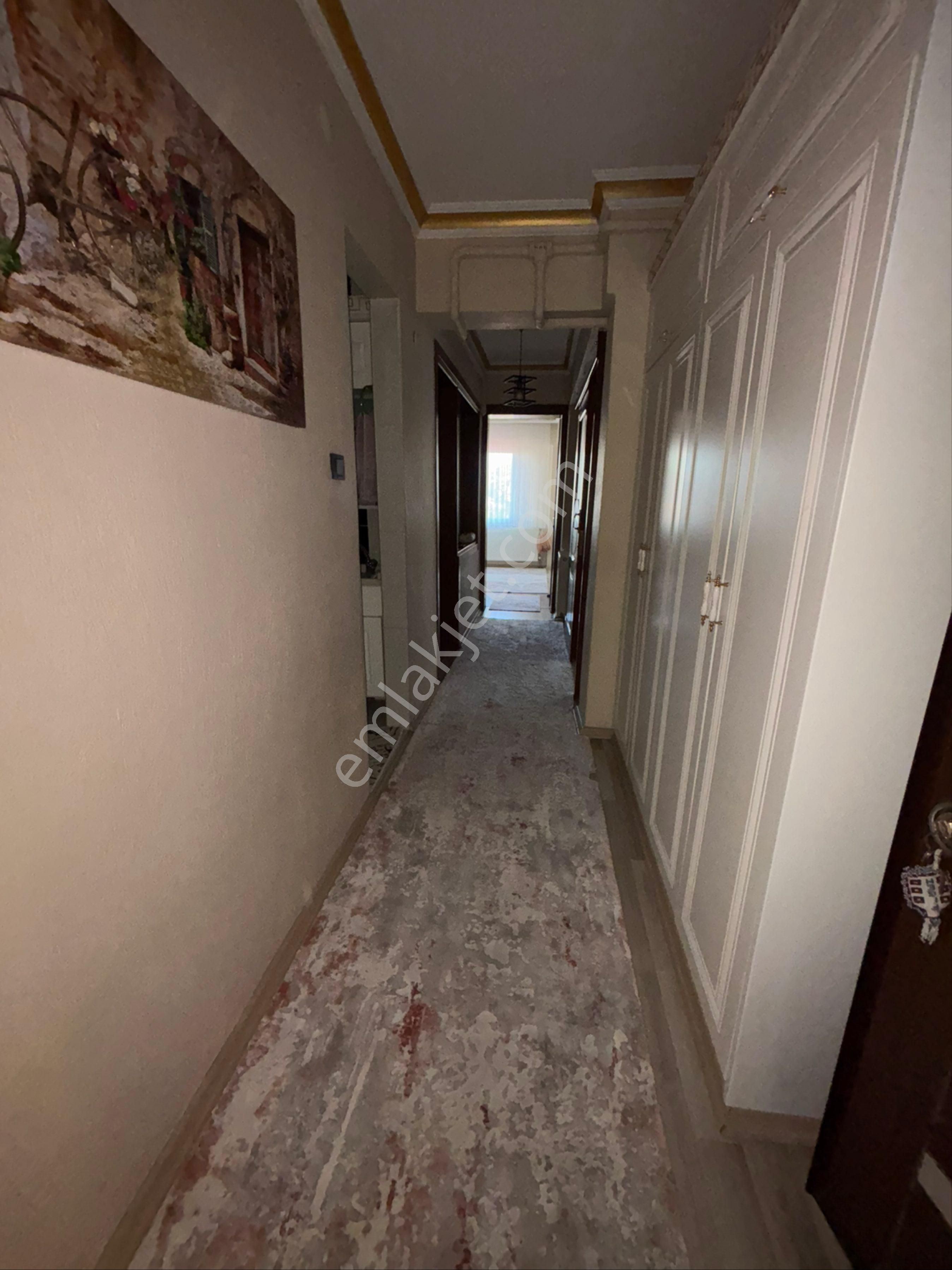 İstiklal Mahallesinde 3 Katlı Lüks İşçilikli Satılık Bina - Görsel 17