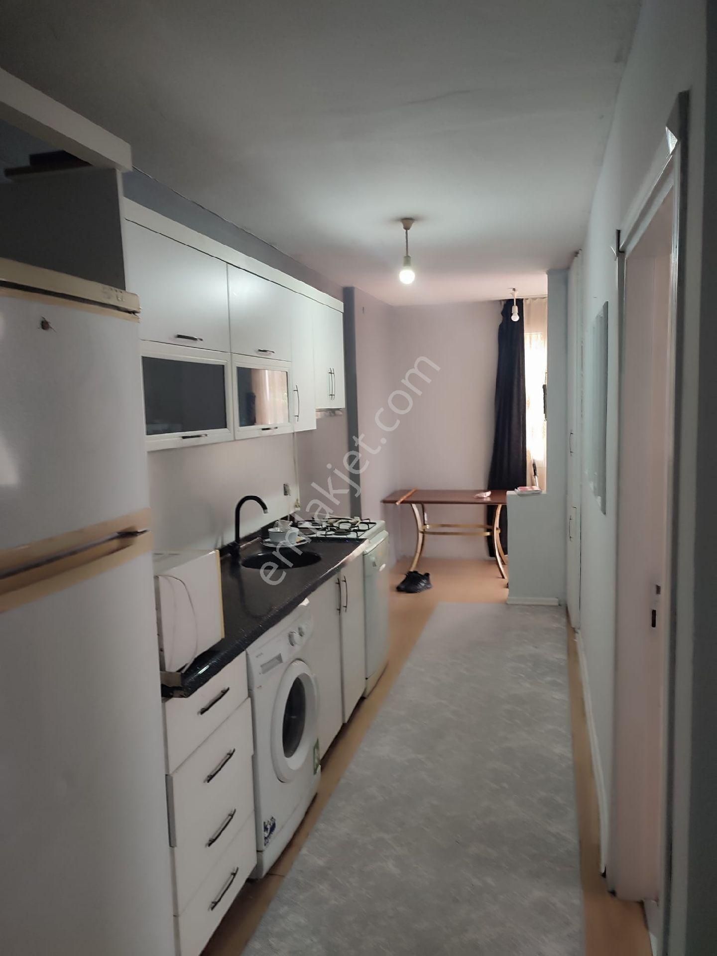 Güzelyalı Mahallesinde Cumhuriyet Parki Civari 2+1 Eşyalı Kıralık Daire - Görsel 5