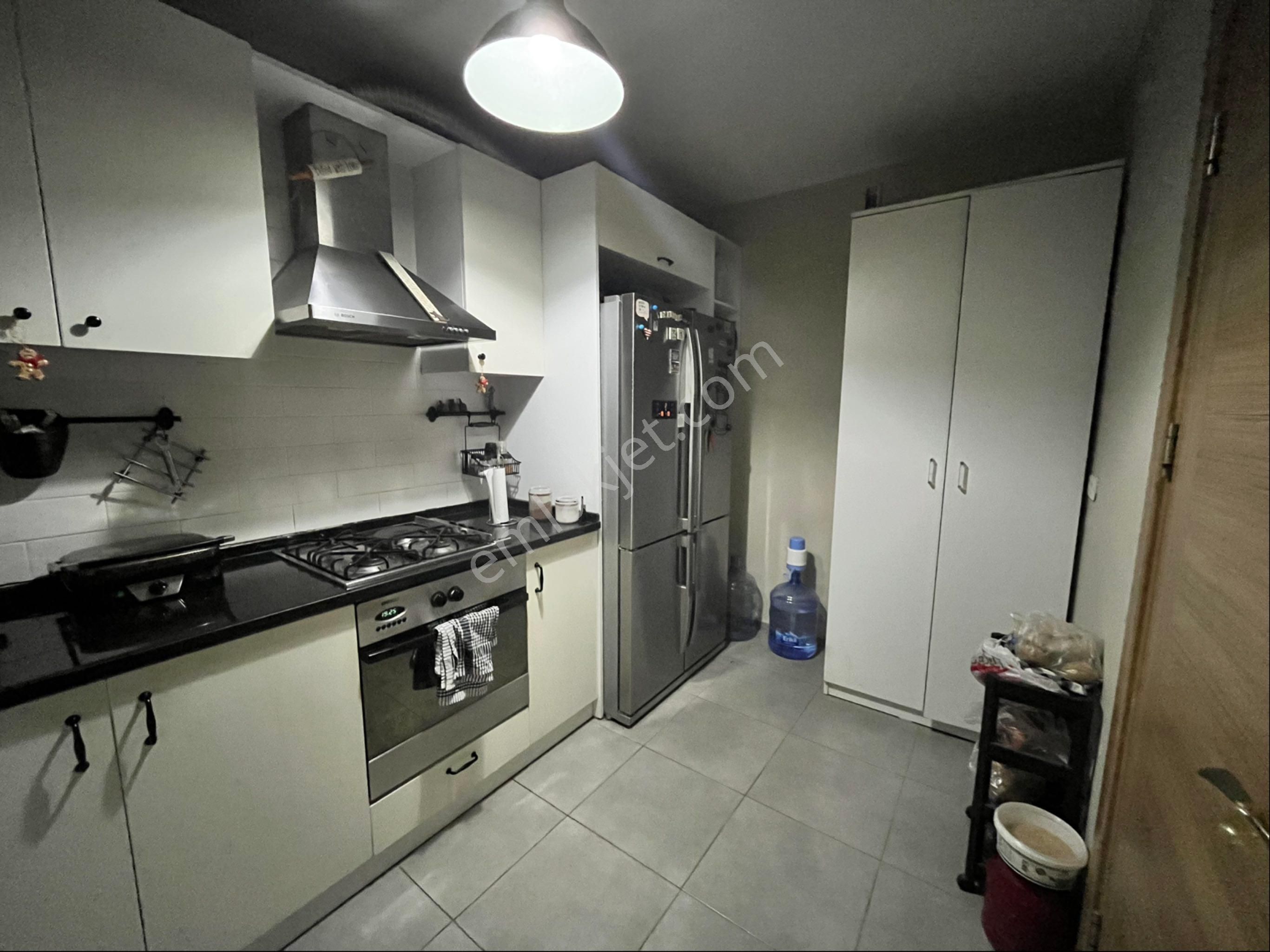 Karşıyaka 3+1 Deniz Manzaralı Yalı Dairesi - Görsel 12