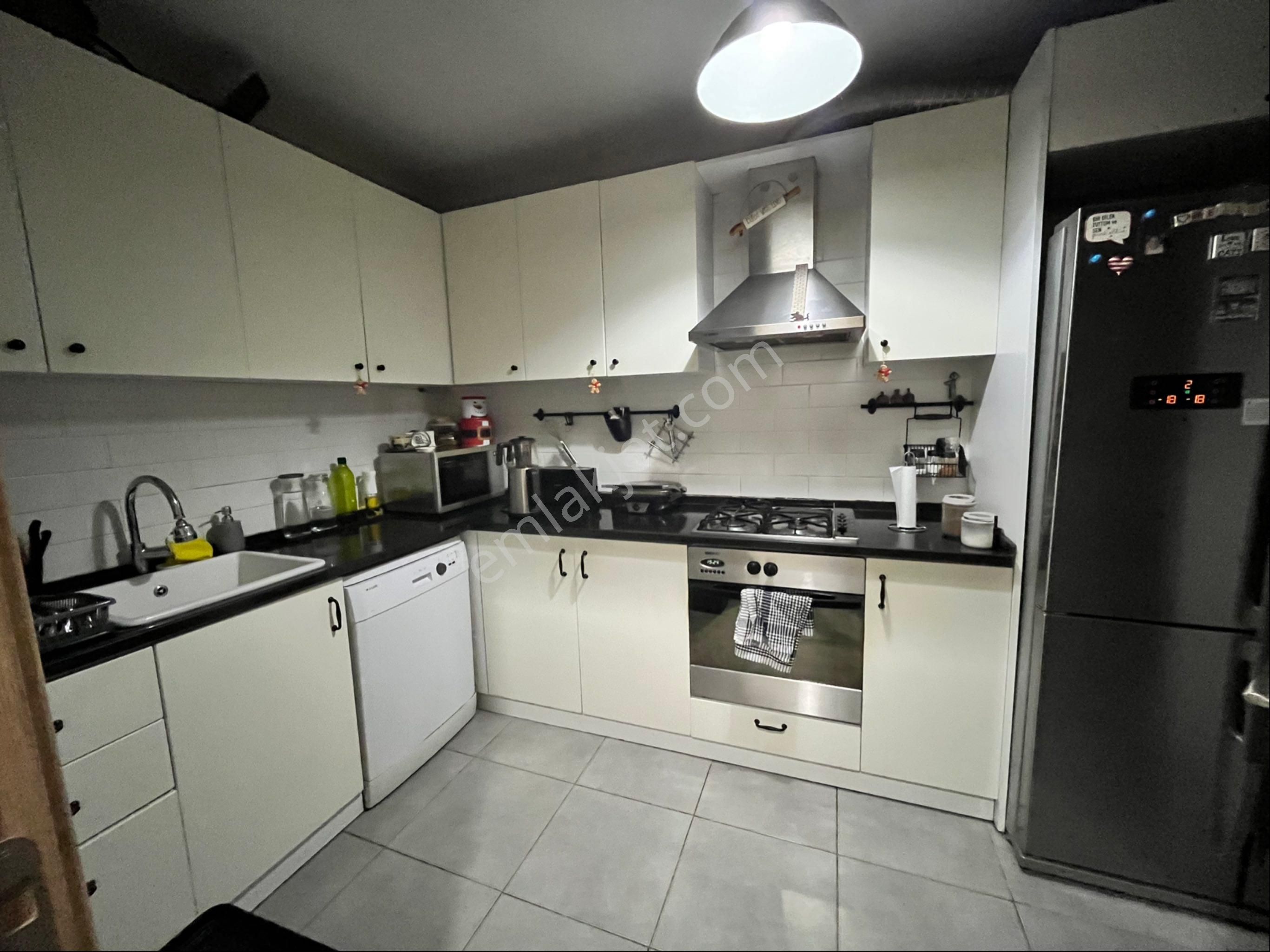 Karşıyaka 3+1 Deniz Manzaralı Yalı Dairesi - Görsel 16