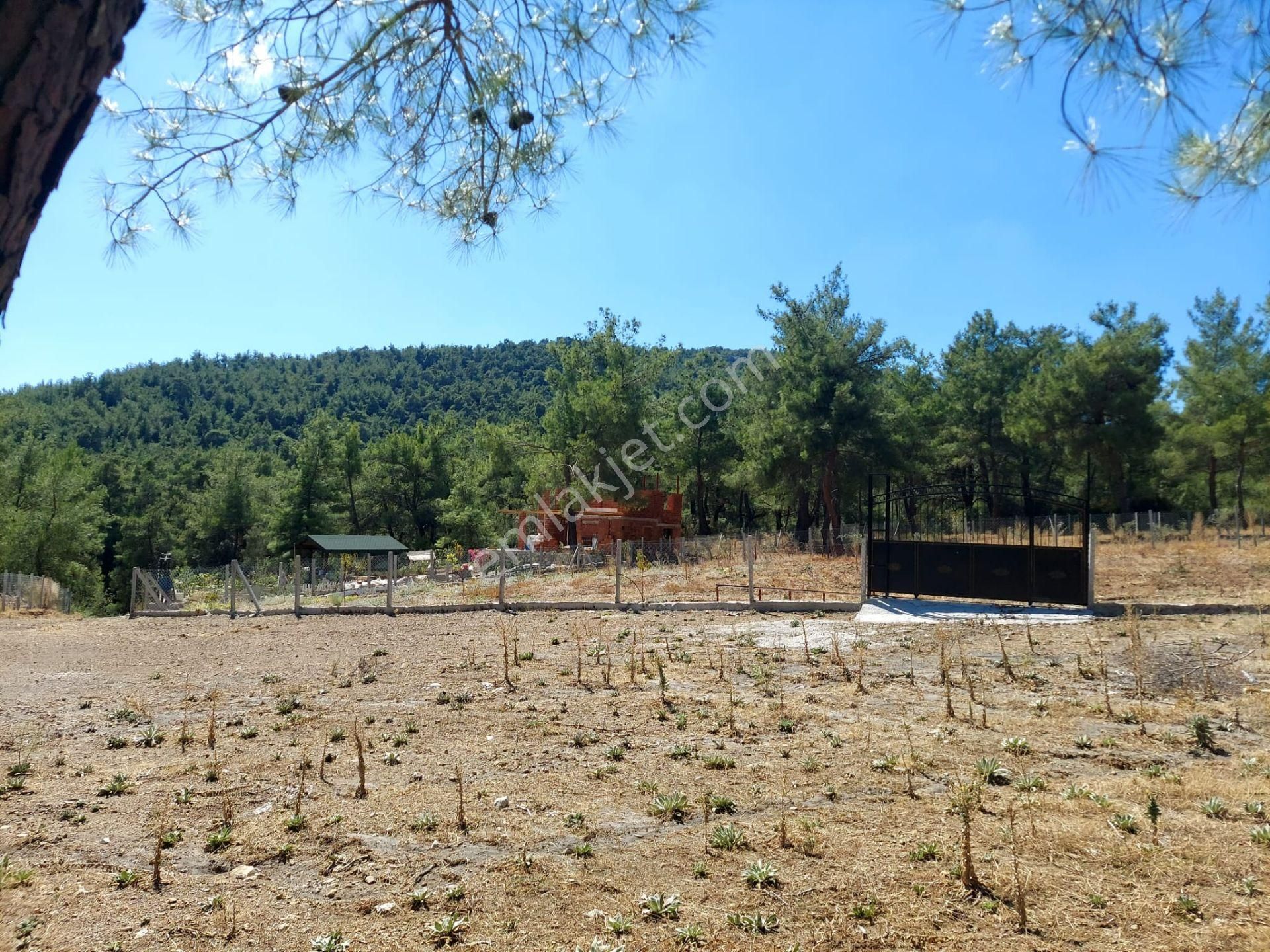 Menderes Ataköy' De Tek Tapu İmar Yakınında Satılık Arsa
