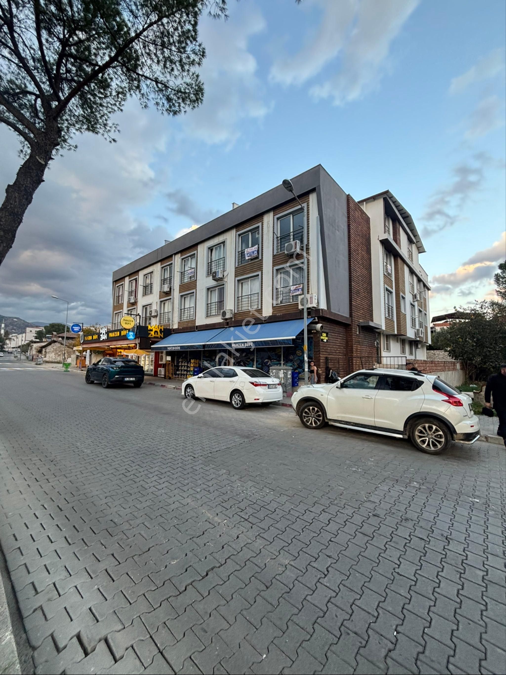 Sezgin Emlak Dan Aydın Nazilli İsabeyli Yatırımlık 3+1 Satılık Dubleks