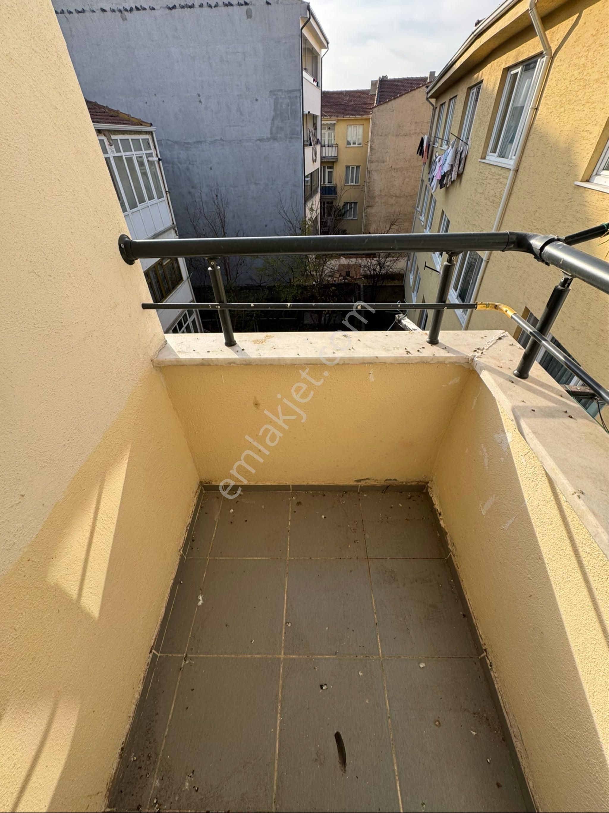 Conker İnşaat Emlak’tan Sütlüce Mahallesi 1+1 Balkonlu Apart - Görsel 4