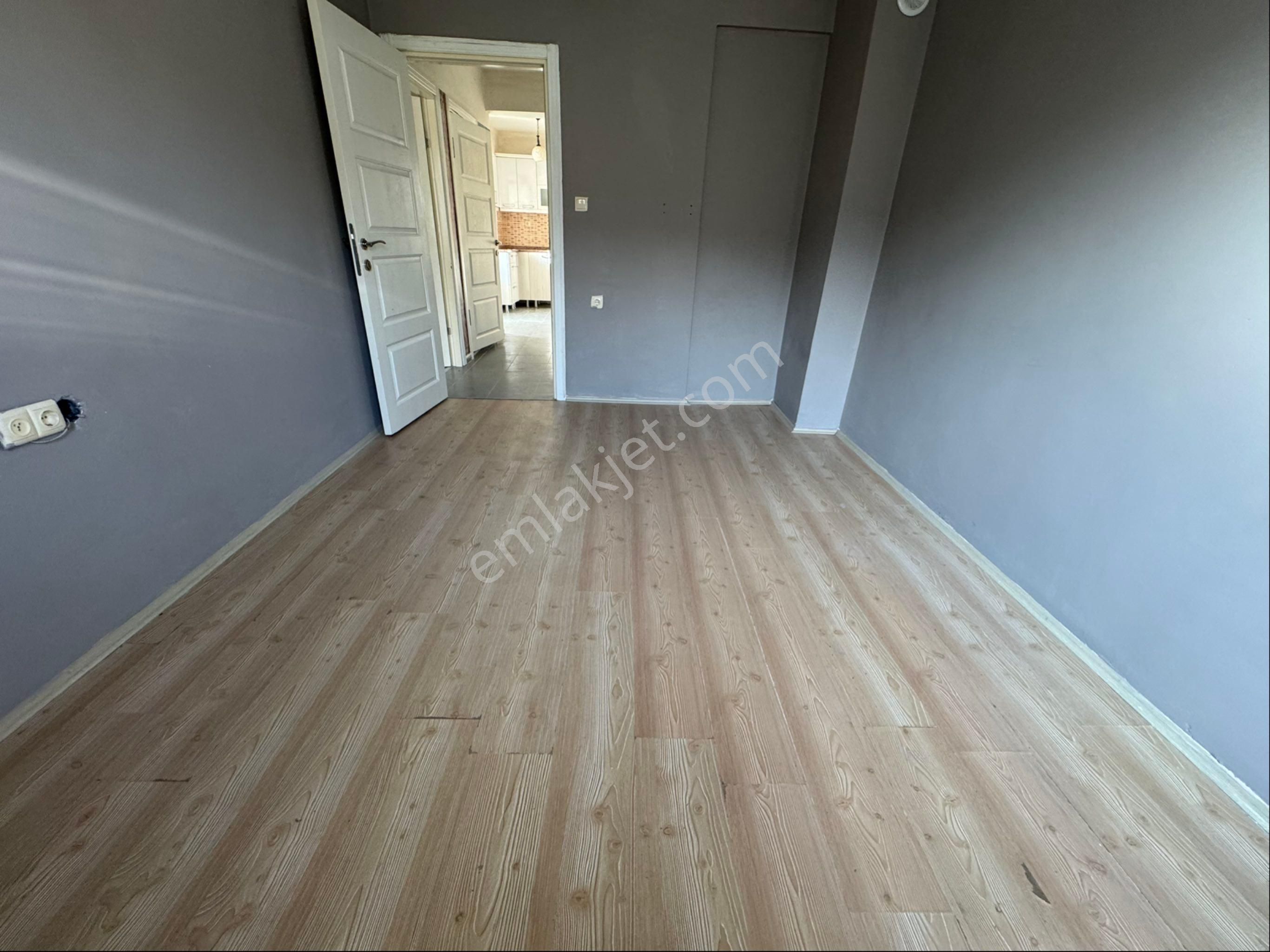 Conker İnşaat Emlak’tan Sütlüce Mahallesi 1+1 Balkonlu Apart - Görsel 27