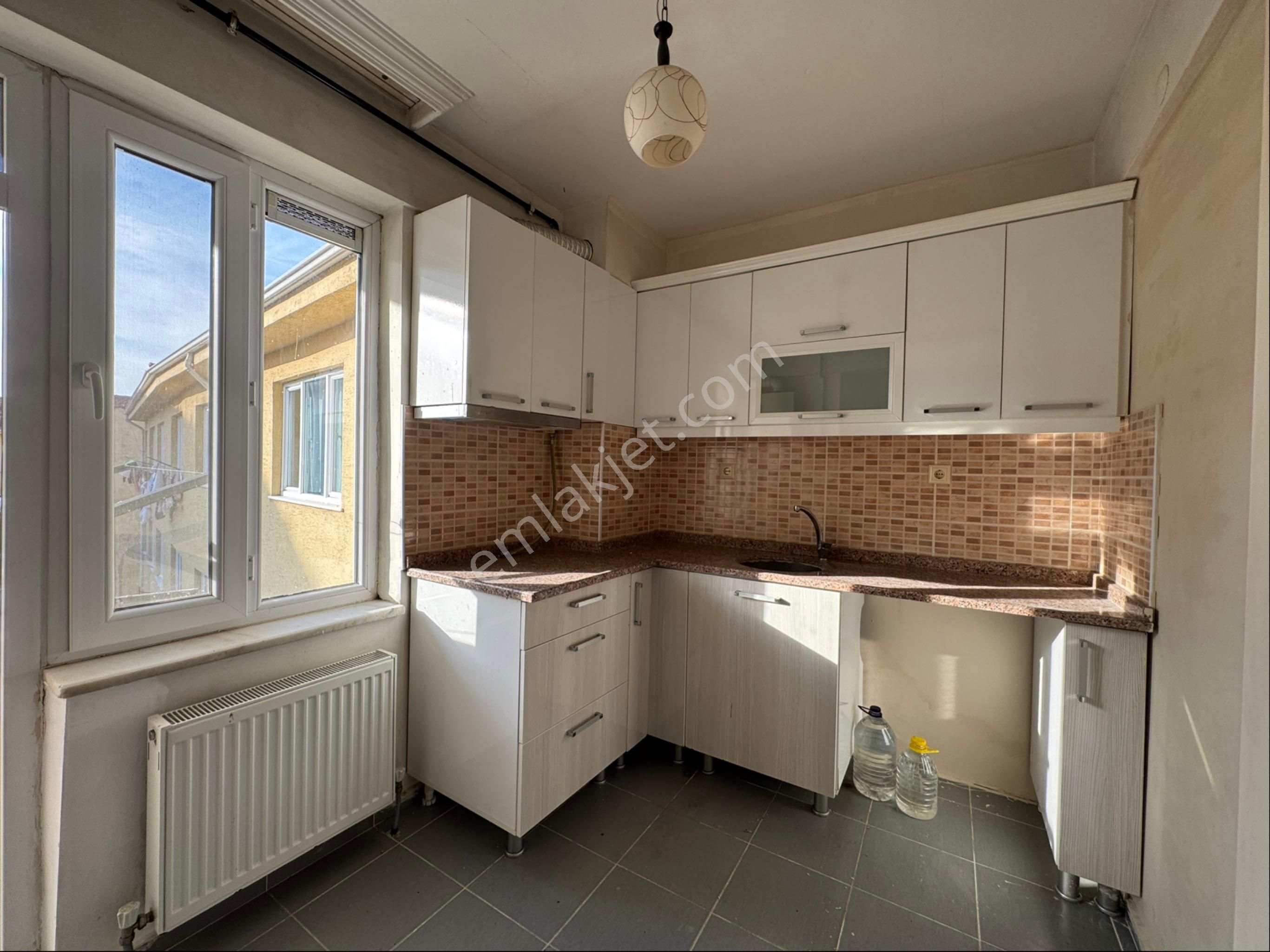 Conker İnşaat Emlak’tan Sütlüce Mahallesi 1+1 Balkonlu Apart - Görsel 2