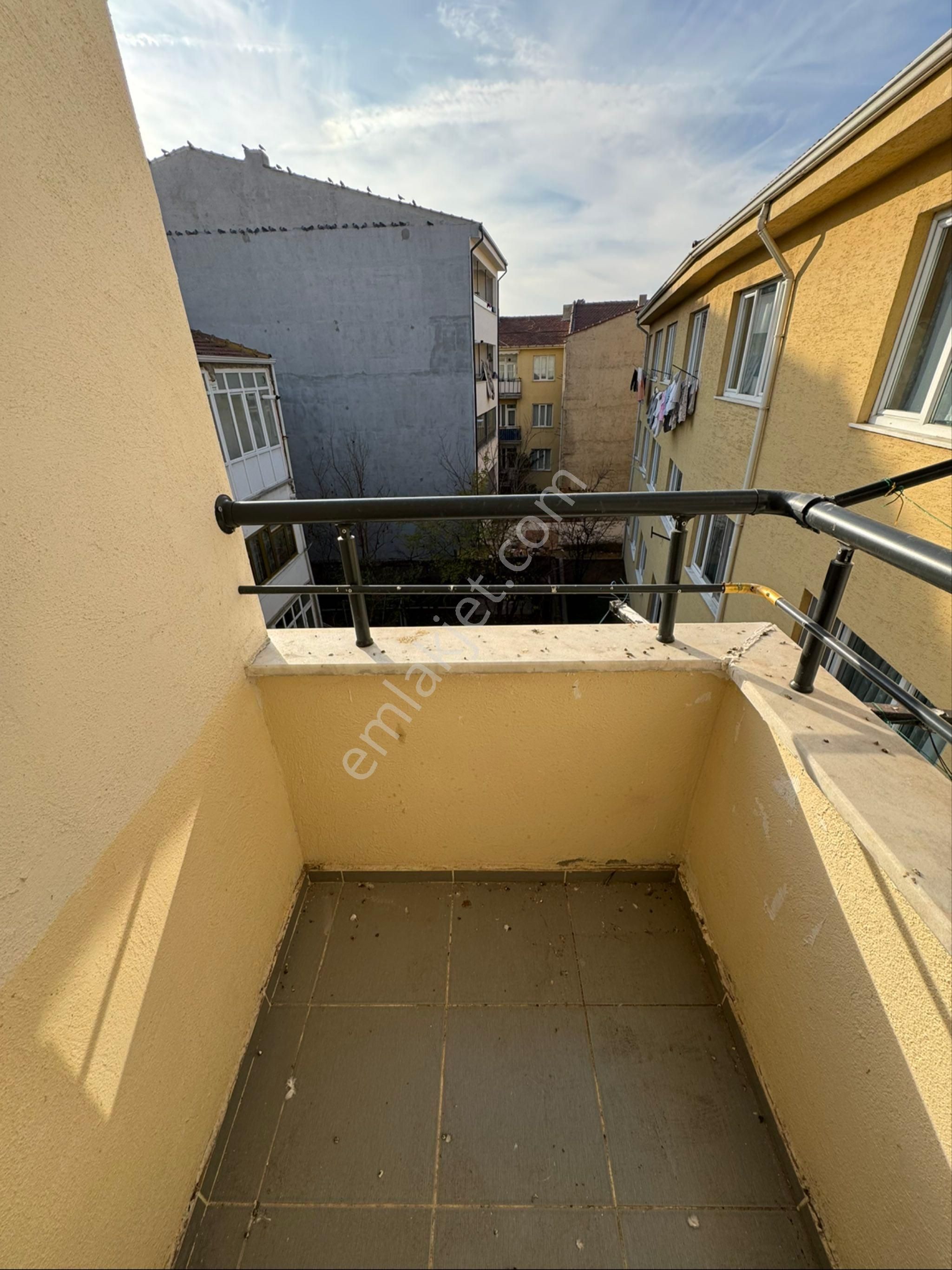 Conker İnşaat Emlak’tan Sütlüce Mahallesi 1+1 Balkonlu Apart - Görsel 6