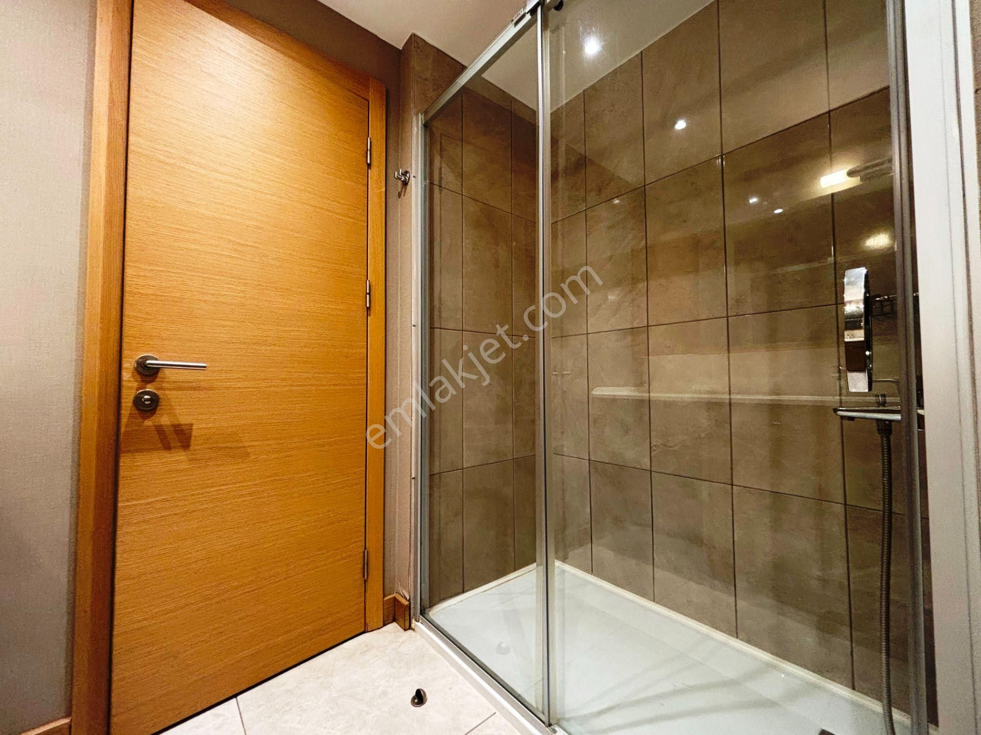 Kartal Sahil Mesa 224'de 3 Balkonlu Manzaralı 196m2 Kiralık 3+1 - Görsel 22