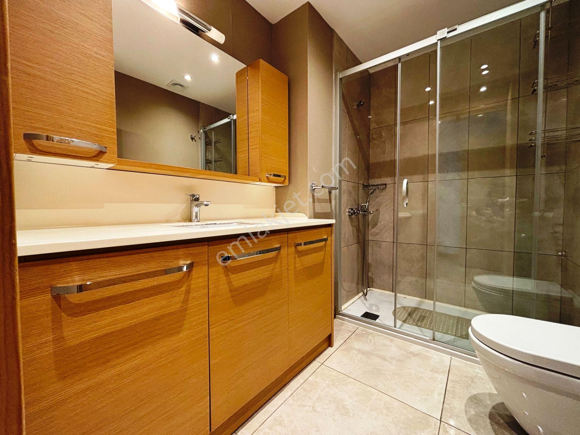 Kartal Sahil Mesa 224'de 3 Balkonlu Manzaralı 196m2 Kiralık 3+1 - Görsel 20