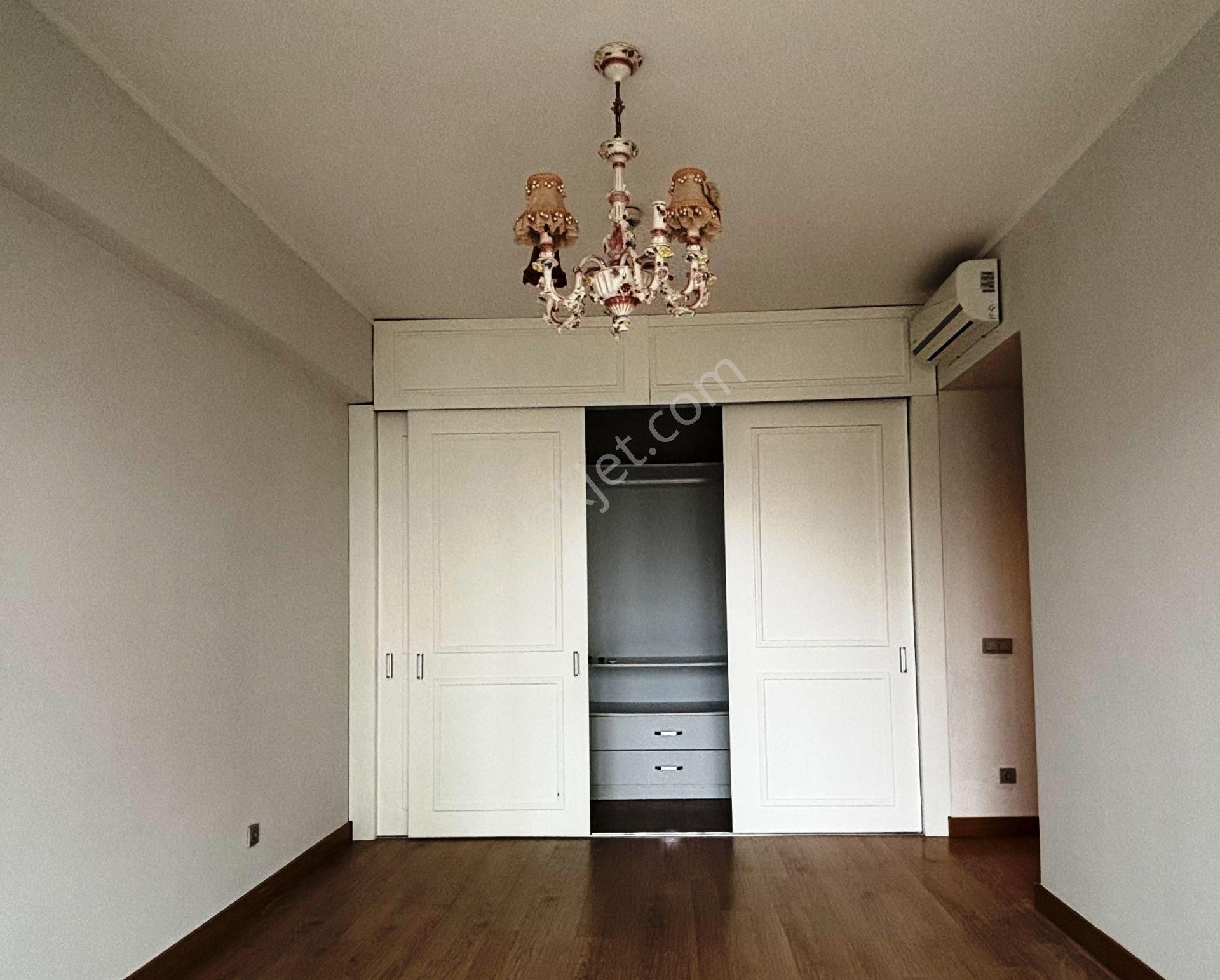 Kartal Sahil Mesa 224'de 3 Balkonlu Manzaralı 196m2 Kiralık 3+1 - Görsel 10