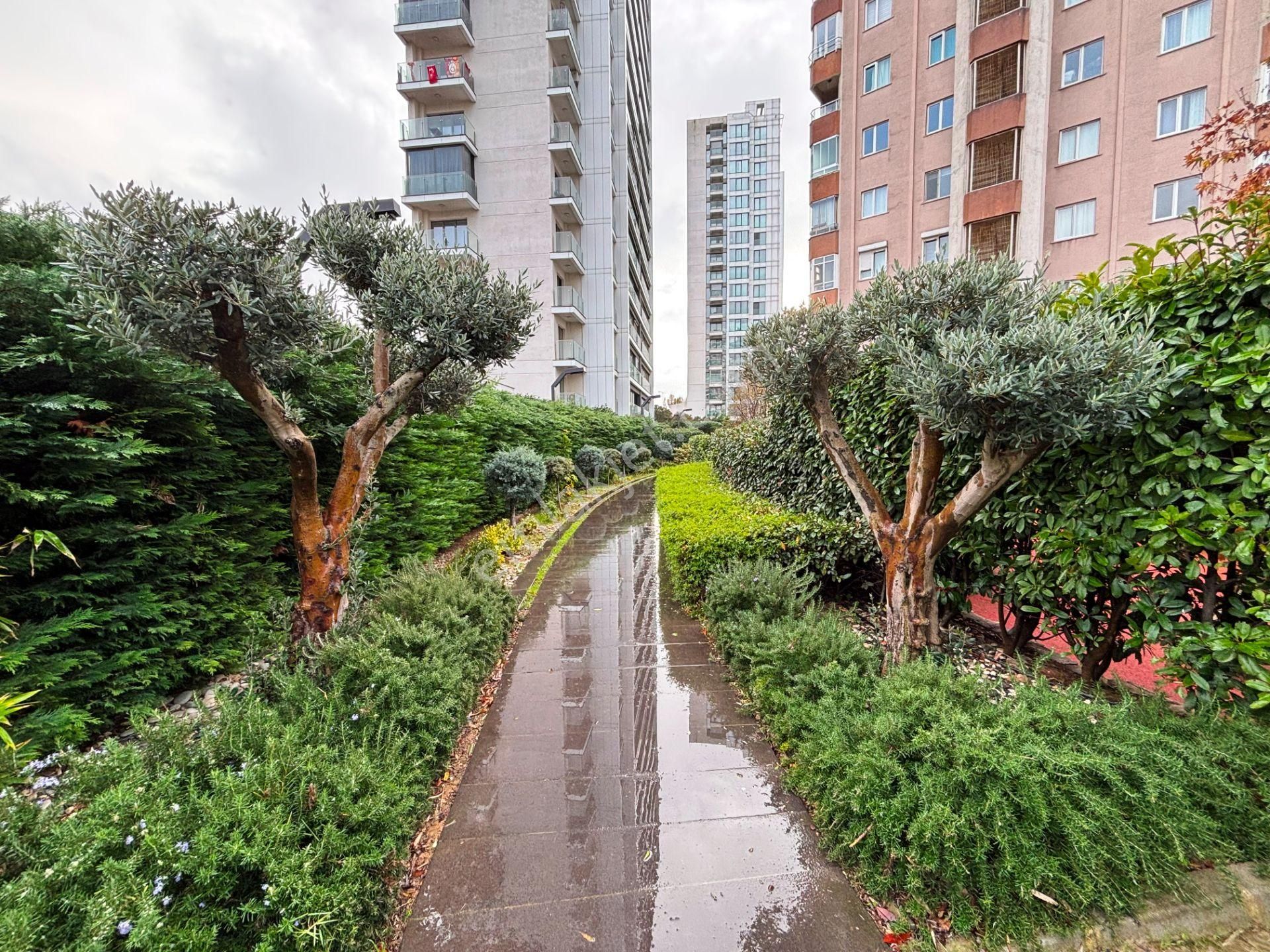 Kartal Sahil Mesa 224'de 3 Balkonlu Manzaralı 196m2 Kiralık 3+1 - Görsel 31