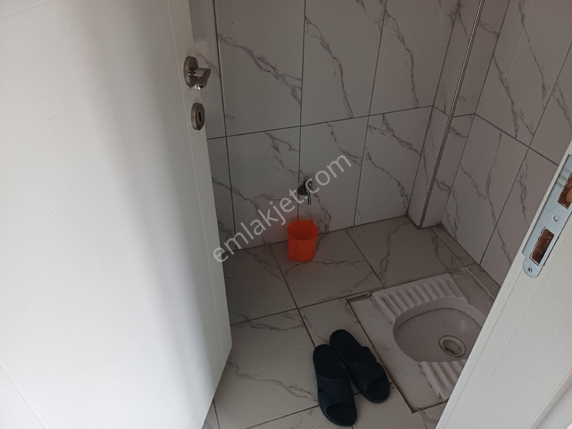 Kalekışladan Cadde Üstü Kiralık 3+1 Triplex - Görsel 28