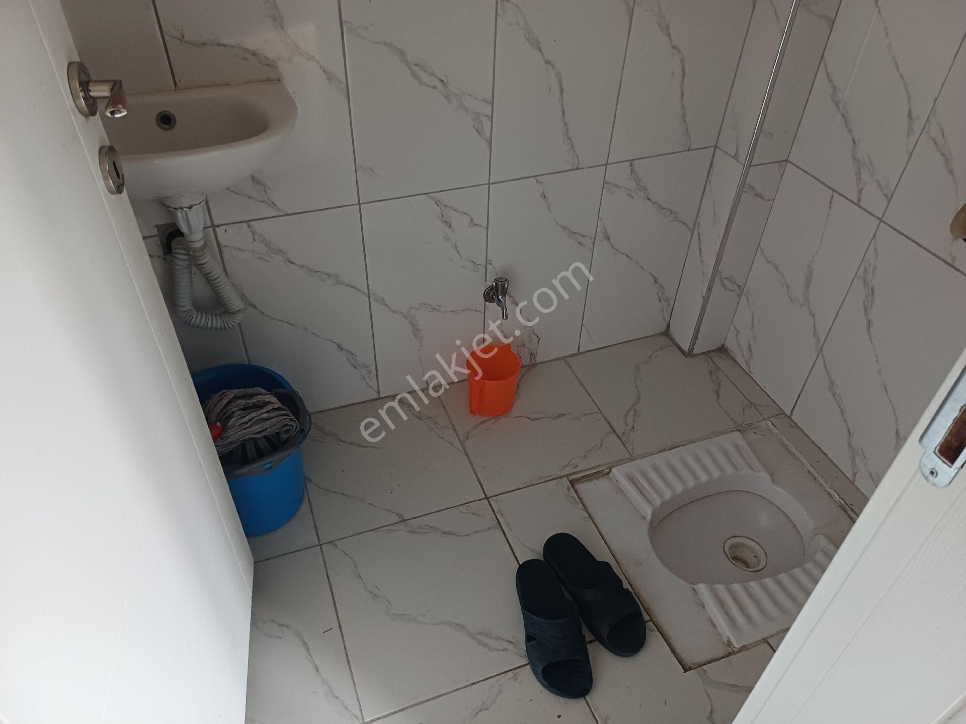 Kalekışladan Cadde Üstü Kiralık 3+1 Triplex - Görsel 27