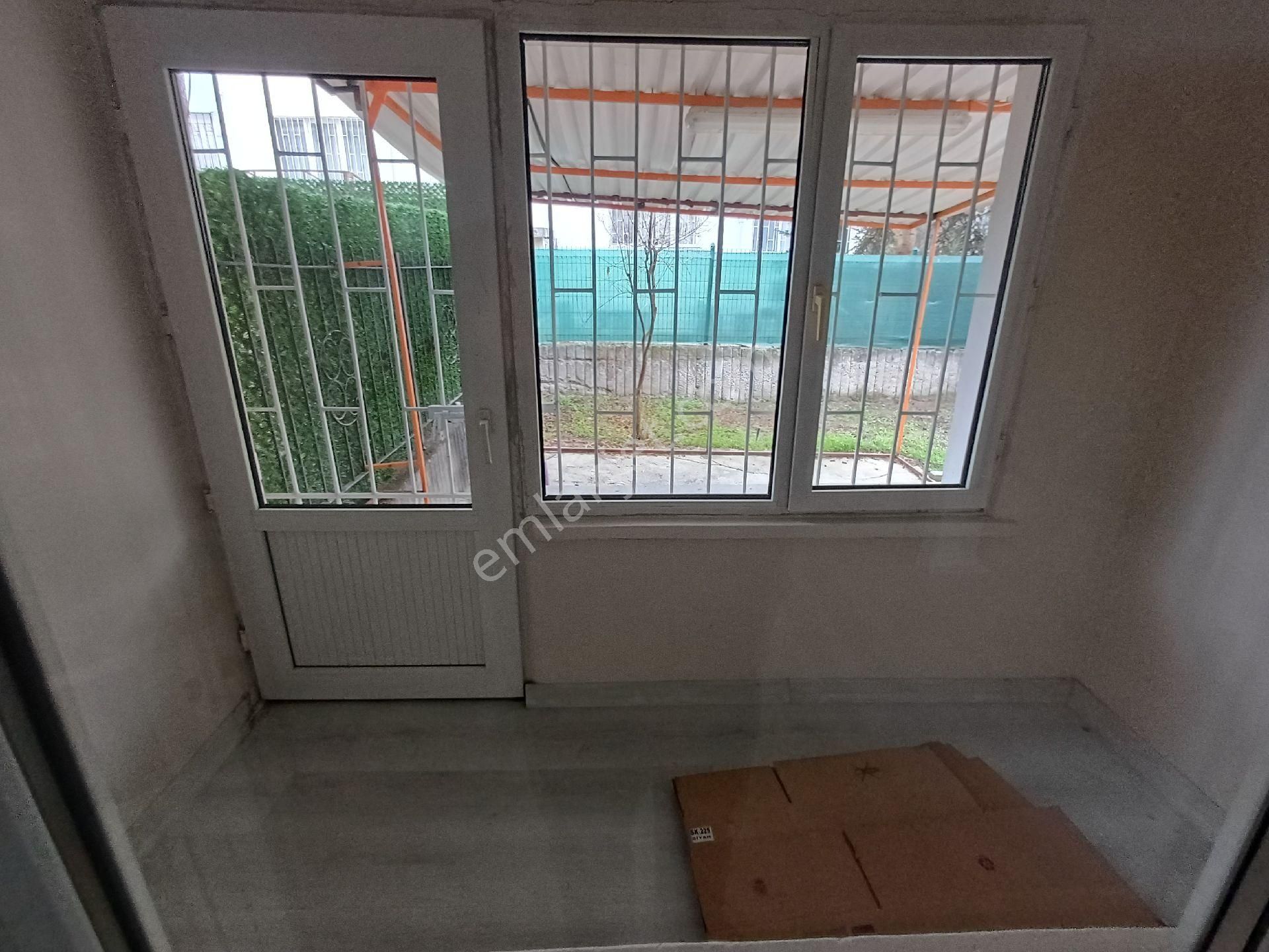 Kalekışladan Cadde Üstü Kiralık 3+1 Triplex - Görsel 11