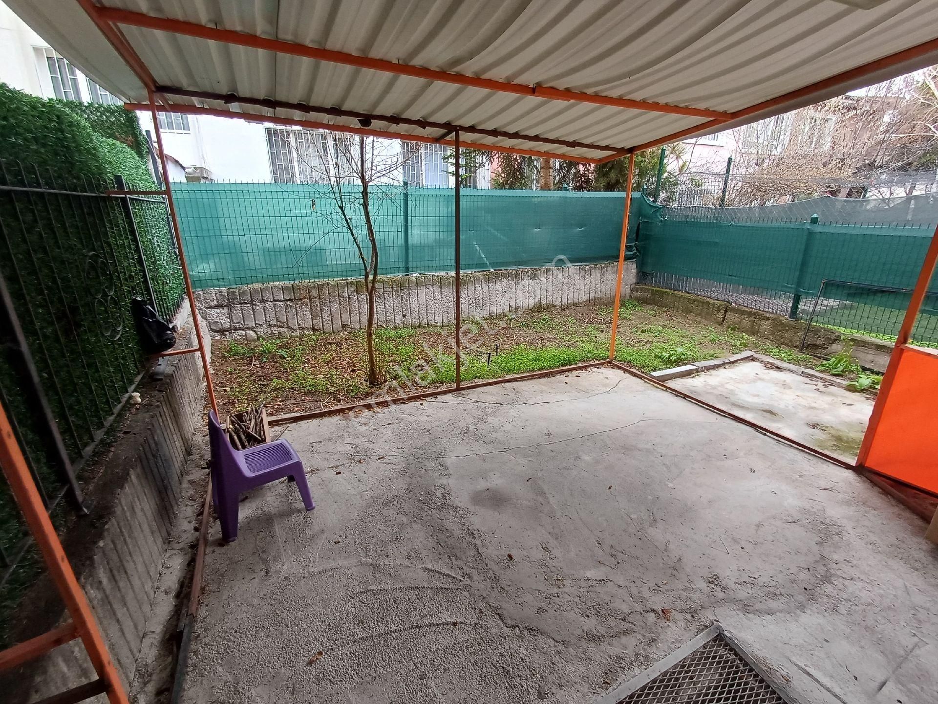 Kalekışladan Cadde Üstü Kiralık 3+1 Triplex - Görsel 13