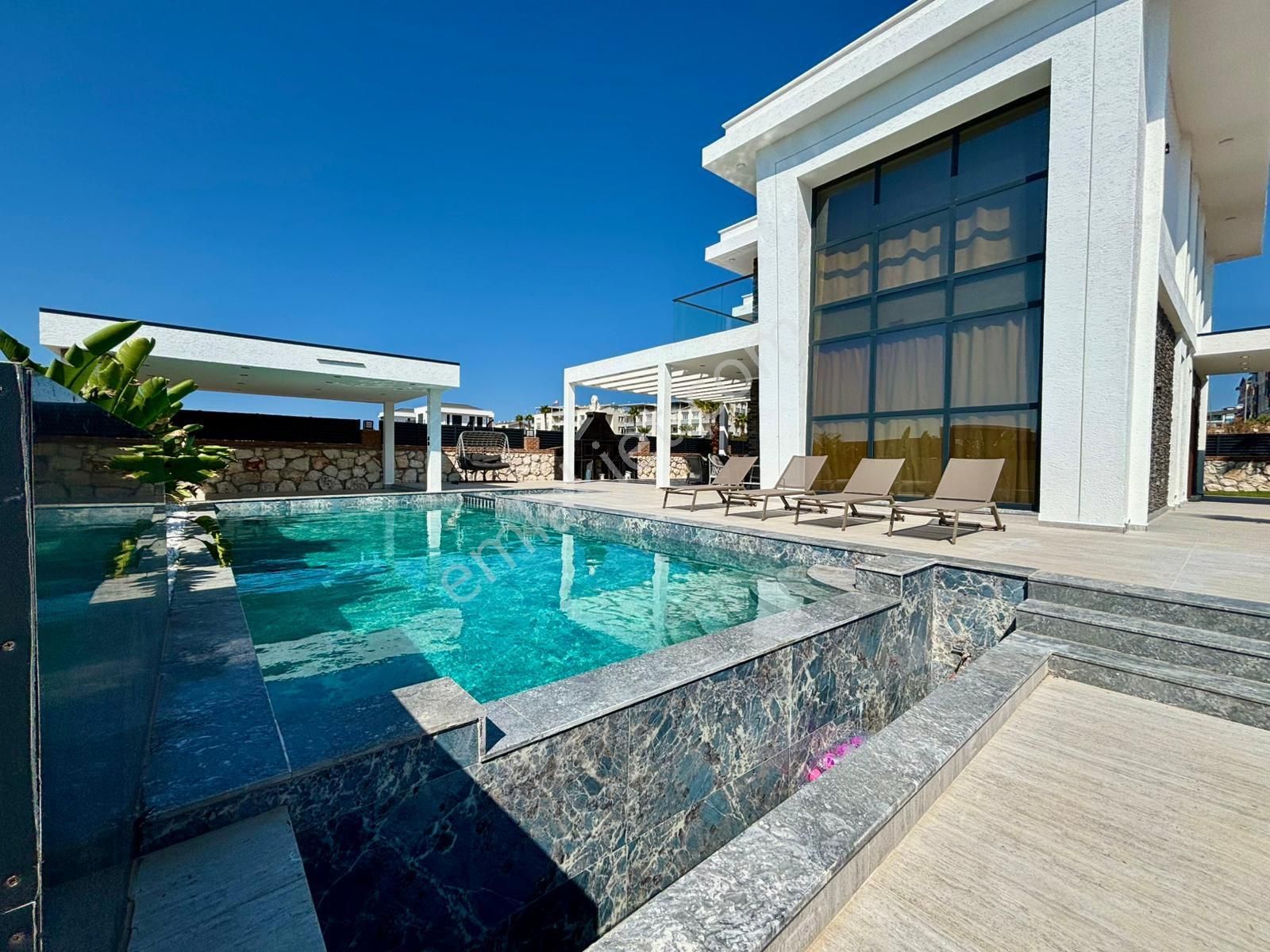 Didim’de Satılık 500 M2 4+1 Lüks Villa - Görsel 7