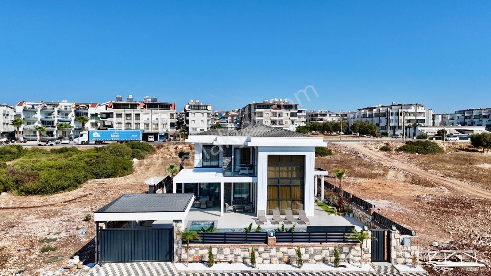 Didim’de Satılık 500 M2 4+1 Lüks Villa - Görsel 4