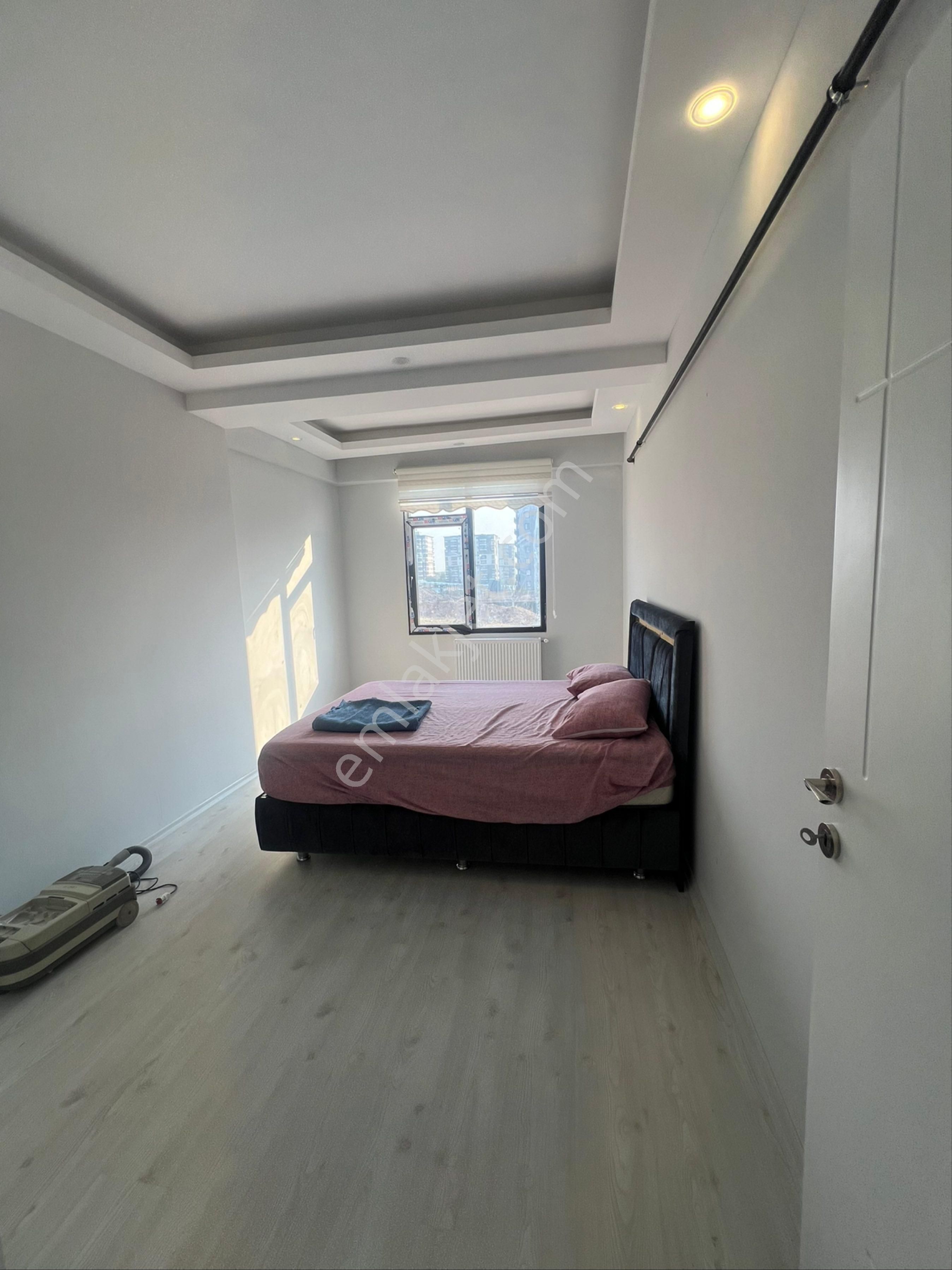 Ovalı Emlaktan Şanlıurfa Karaköprü De Satılık Eşyalı 1+1 - Görsel 12