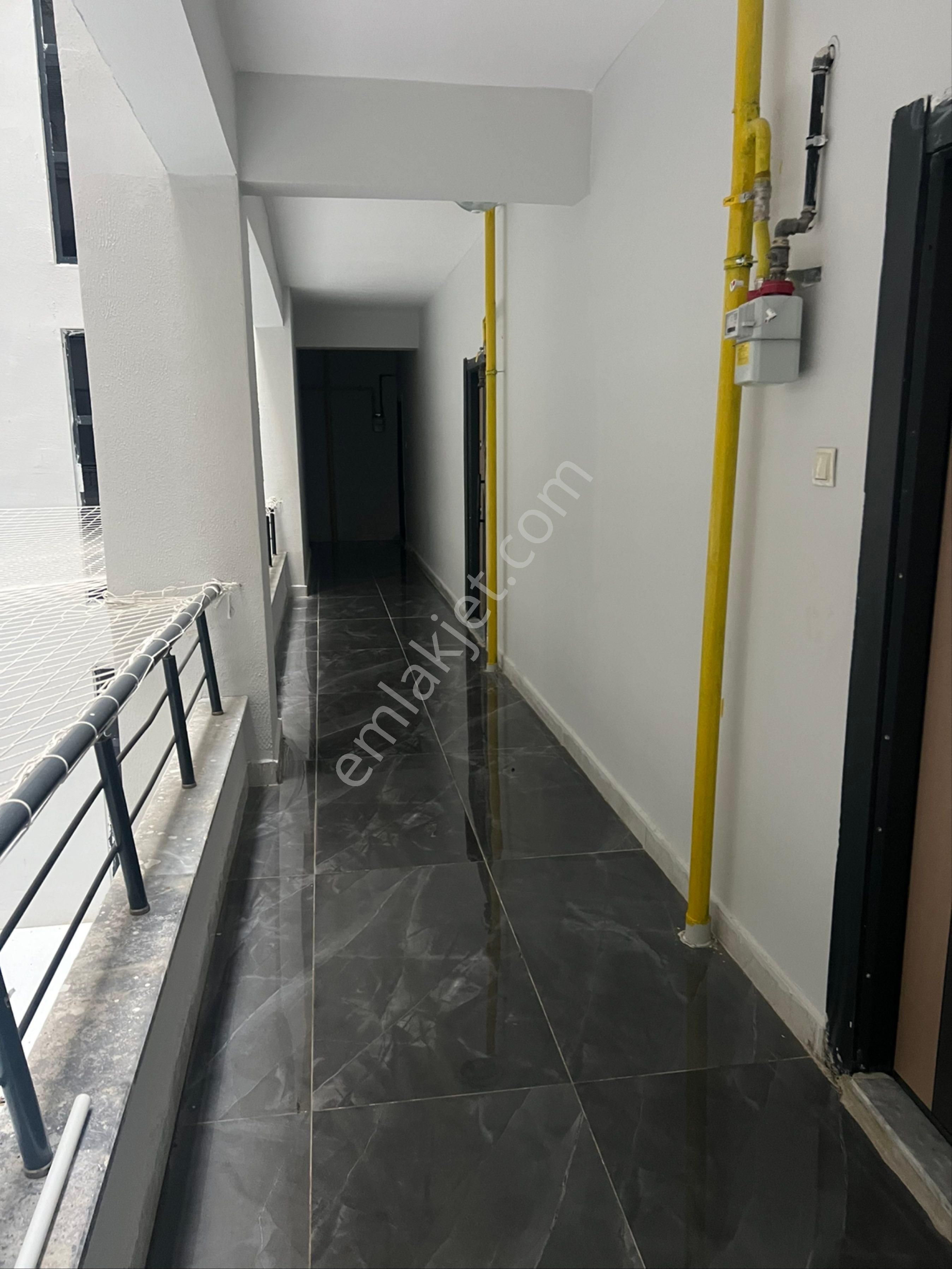 Ovalı Emlaktan Şanlıurfa Karaköprü De Satılık Eşyalı 1+1 - Görsel 5